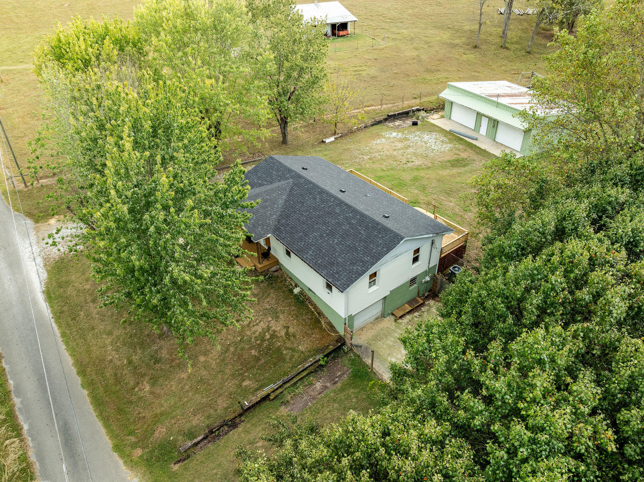 203 Morrow North Road Property Photo 3