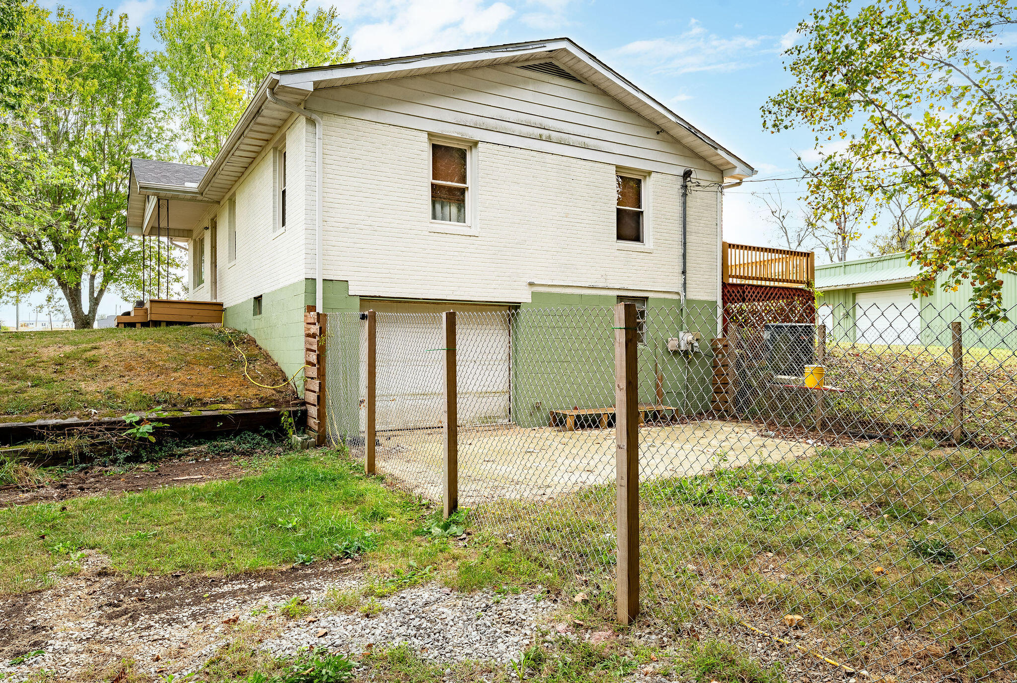 203 Morrow North Road Property Photo 4