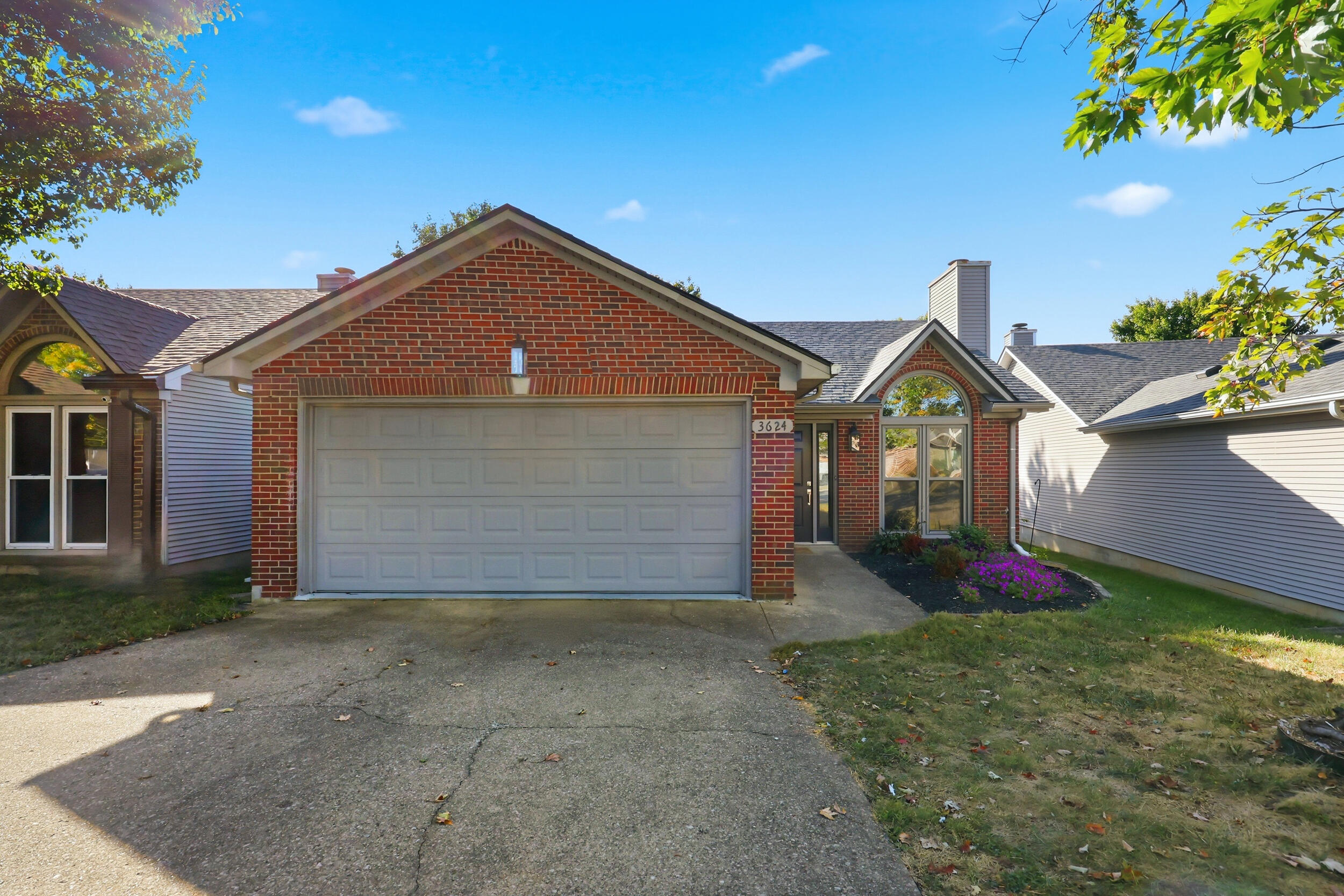 3624 Cottage Circle Property Photo 2