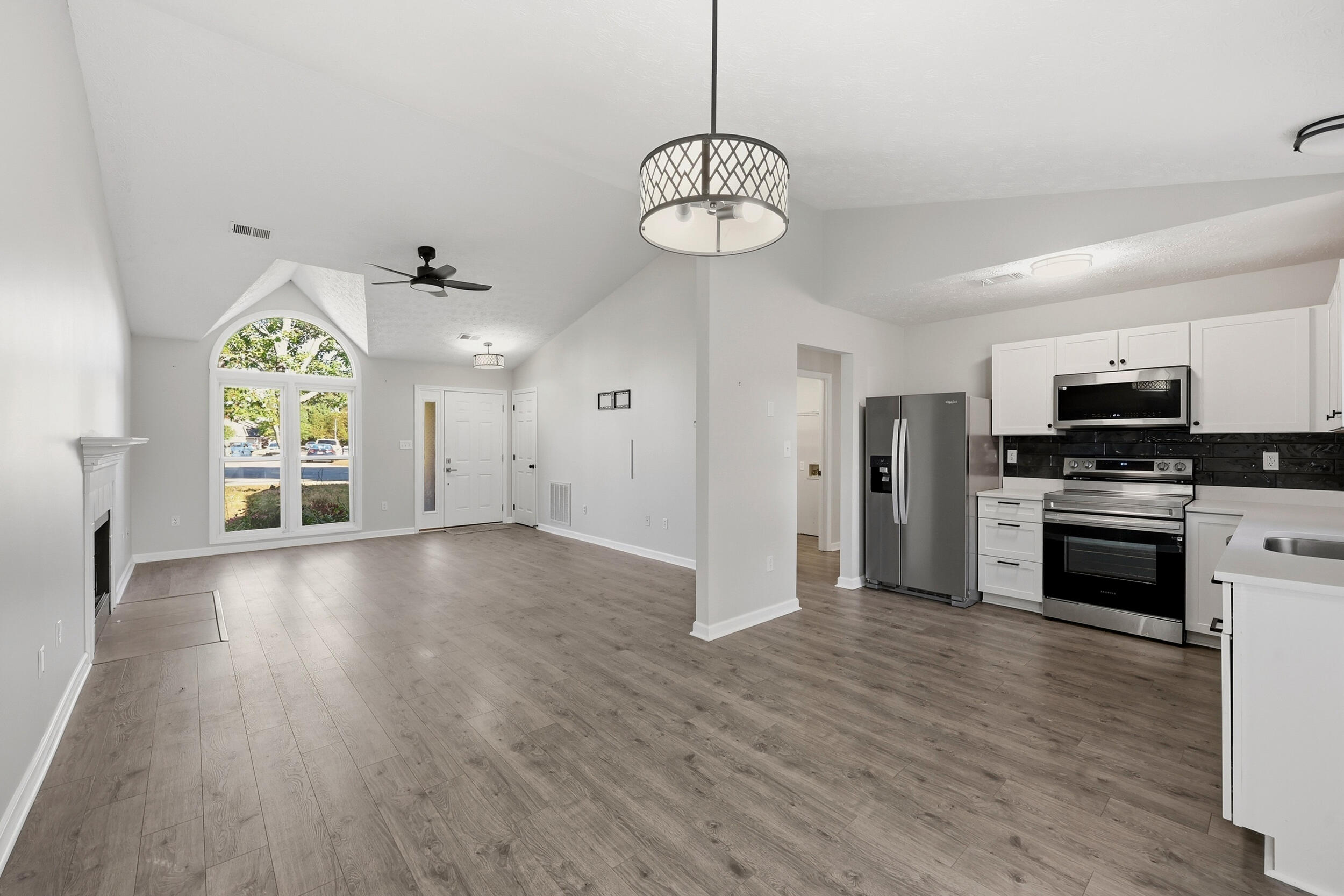 3624 Cottage Circle Property Photo 8