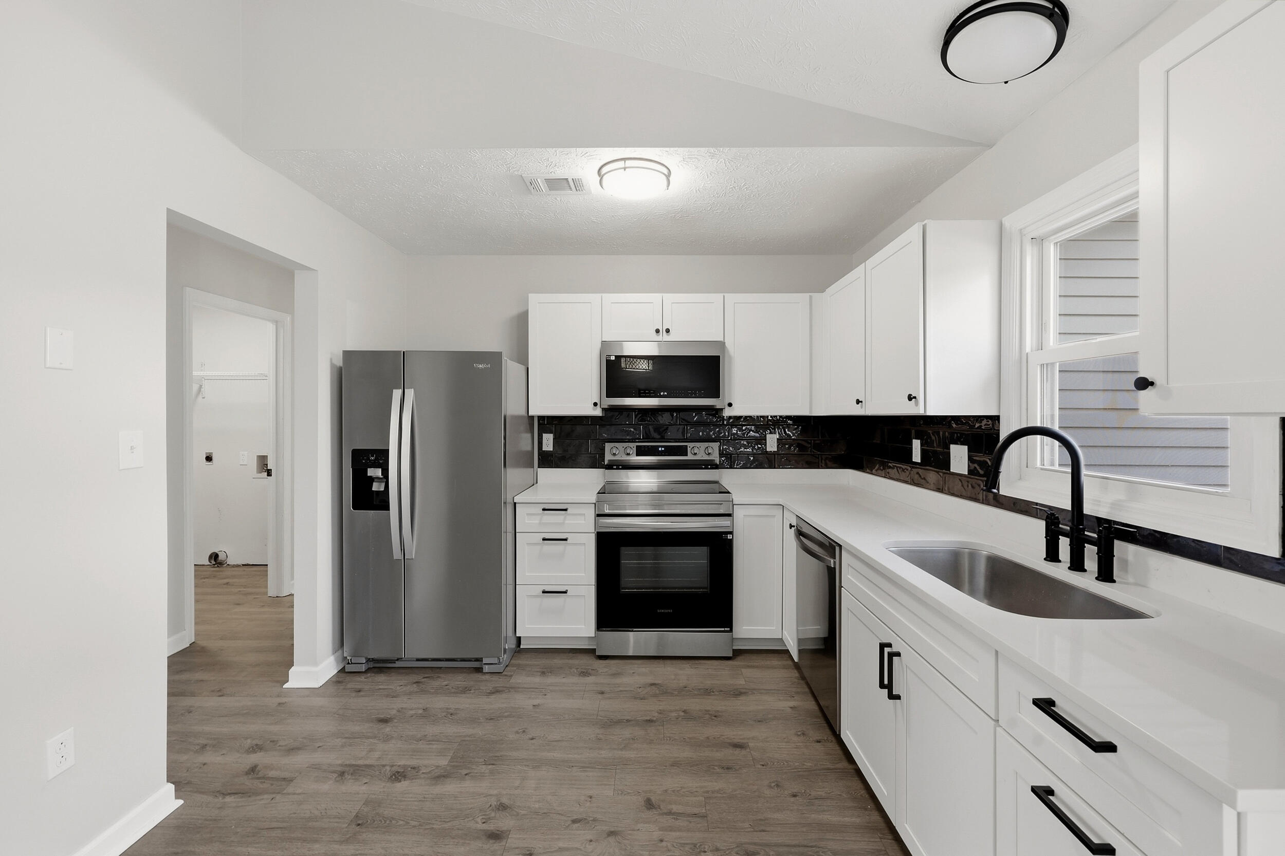 3624 Cottage Circle Property Photo 10