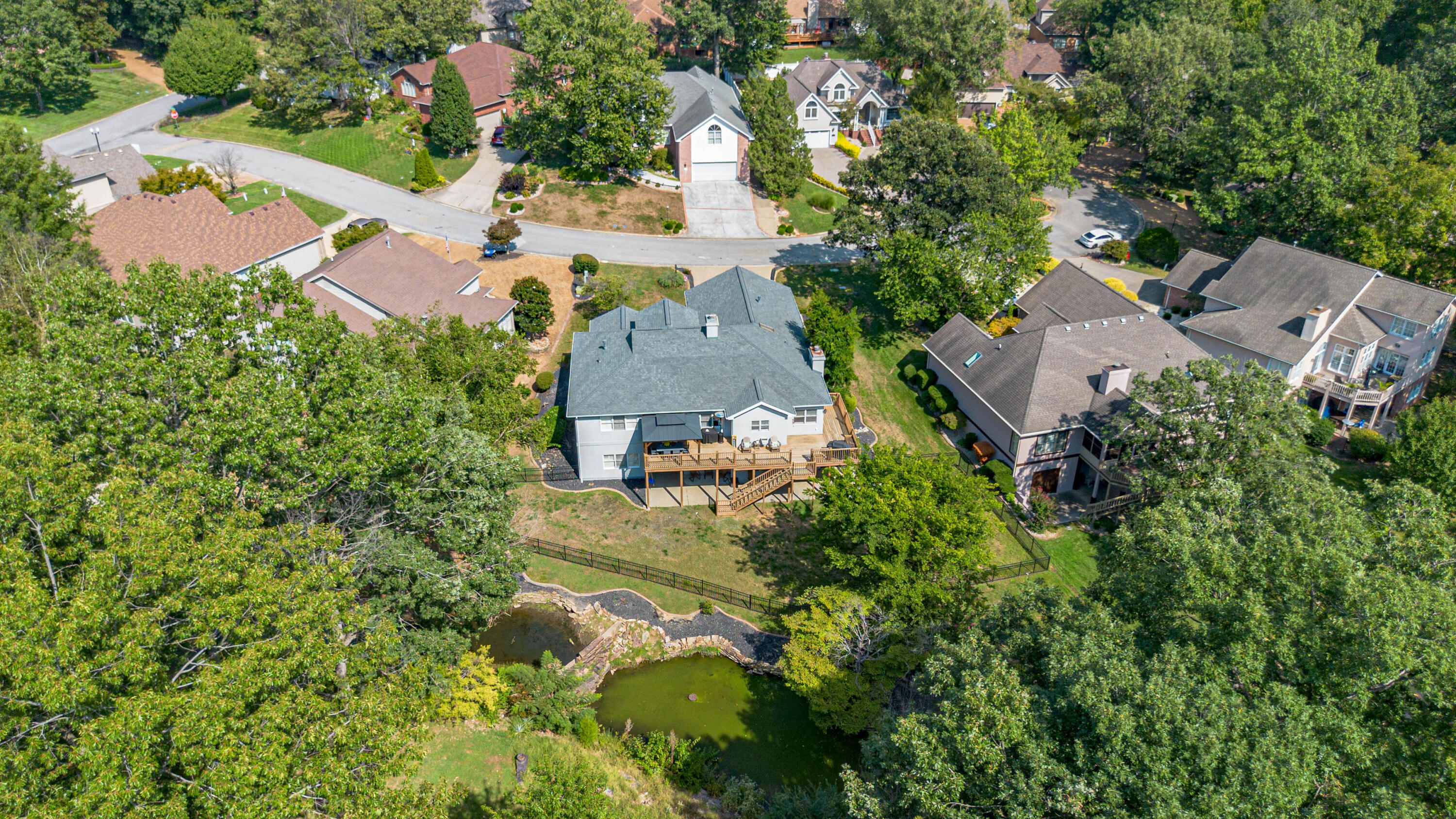 125 Forest View Cove Property Photo 3