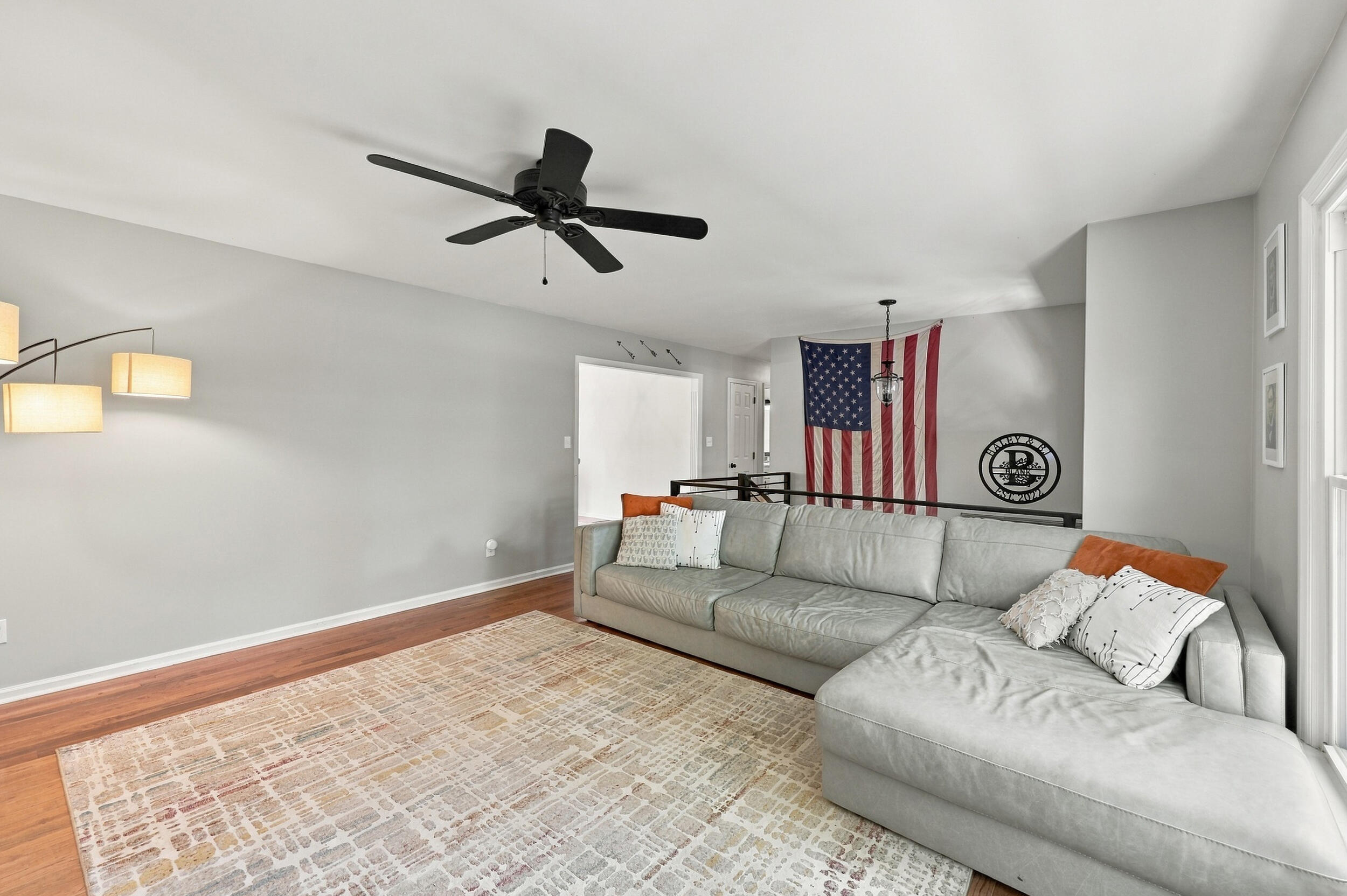 1864 Farmview Drive Property Photo 4