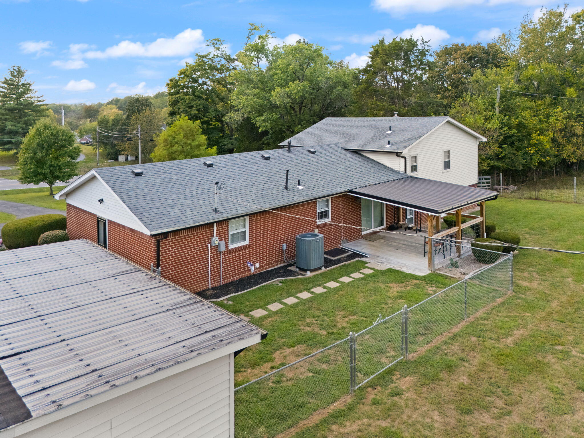 3090 Shakertown Road Property Photo 5