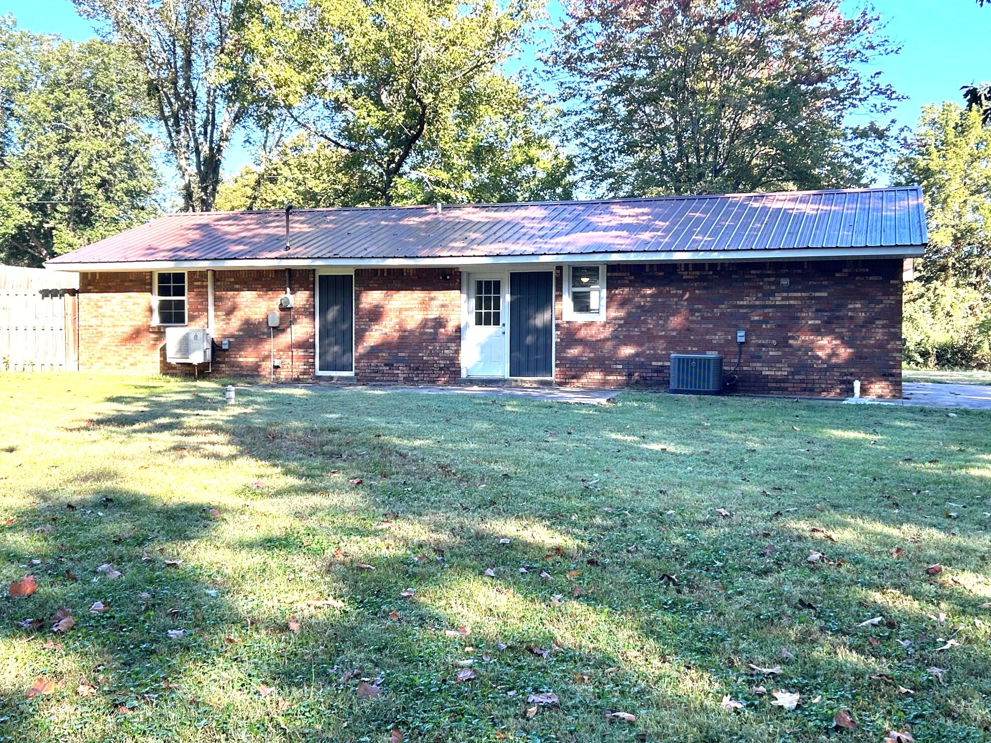 101 Gilbert Street Property Photo 21