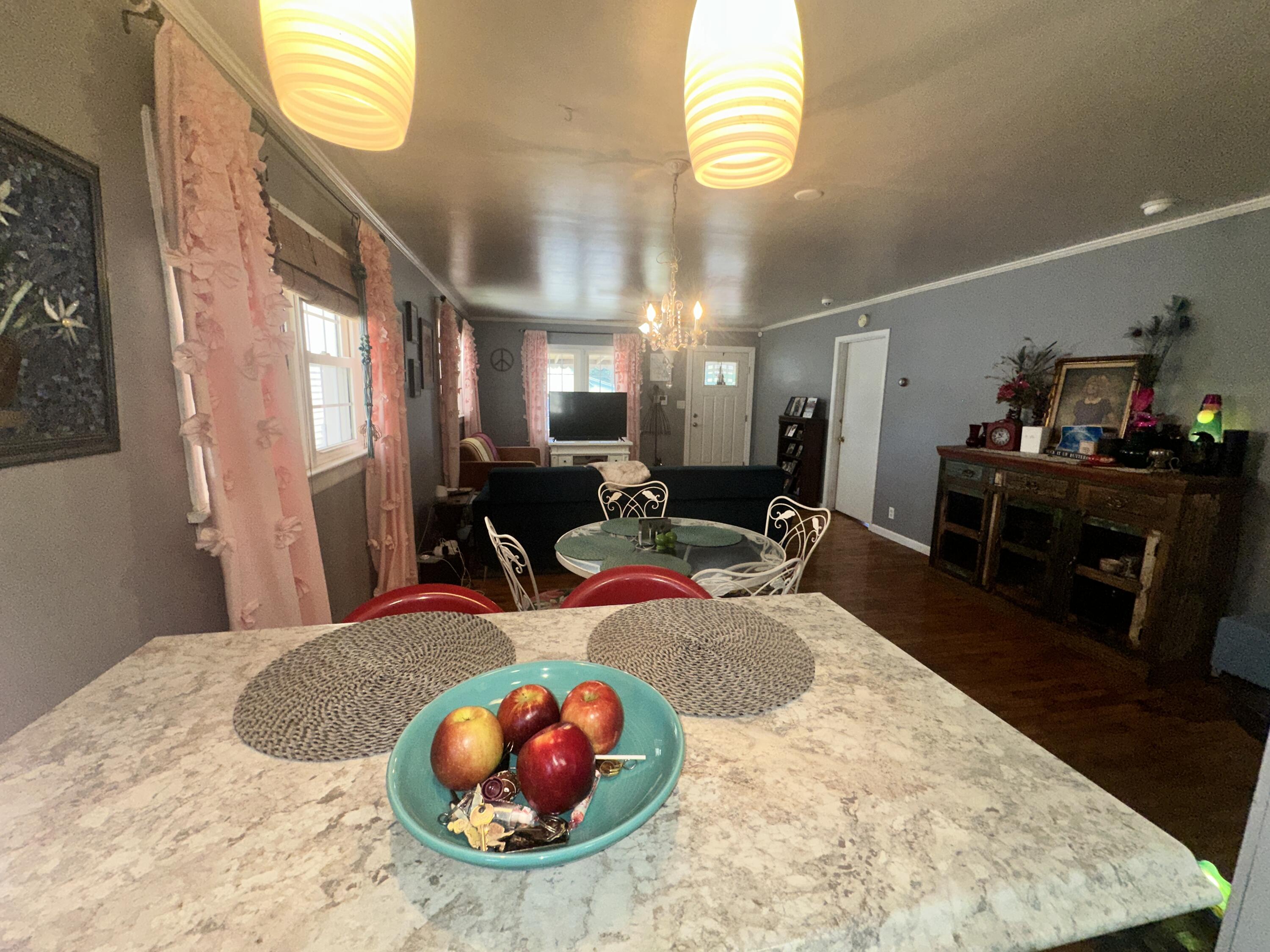 321 Hays Avenue Property Photo 9