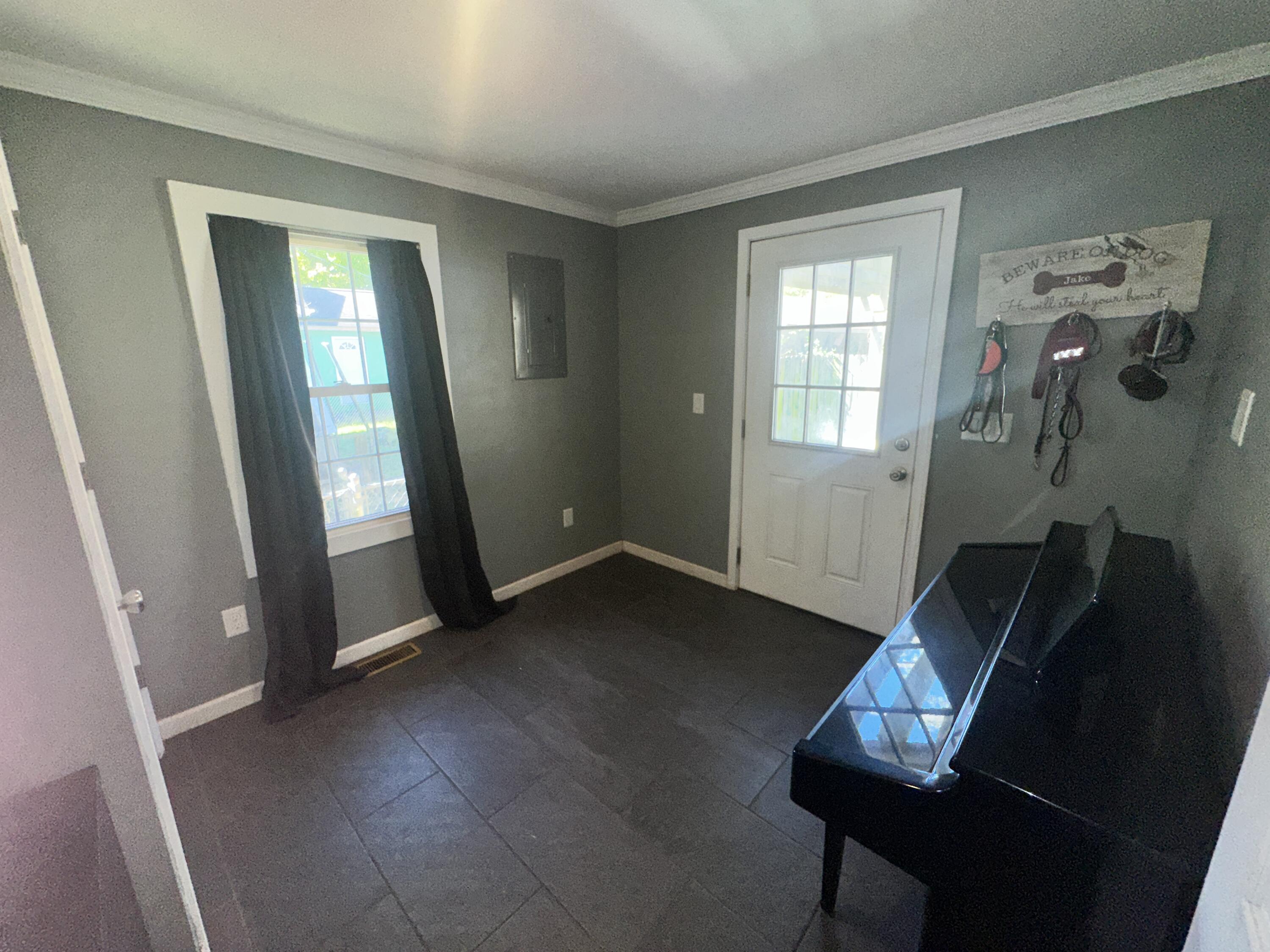 321 Hays Avenue Property Photo 16