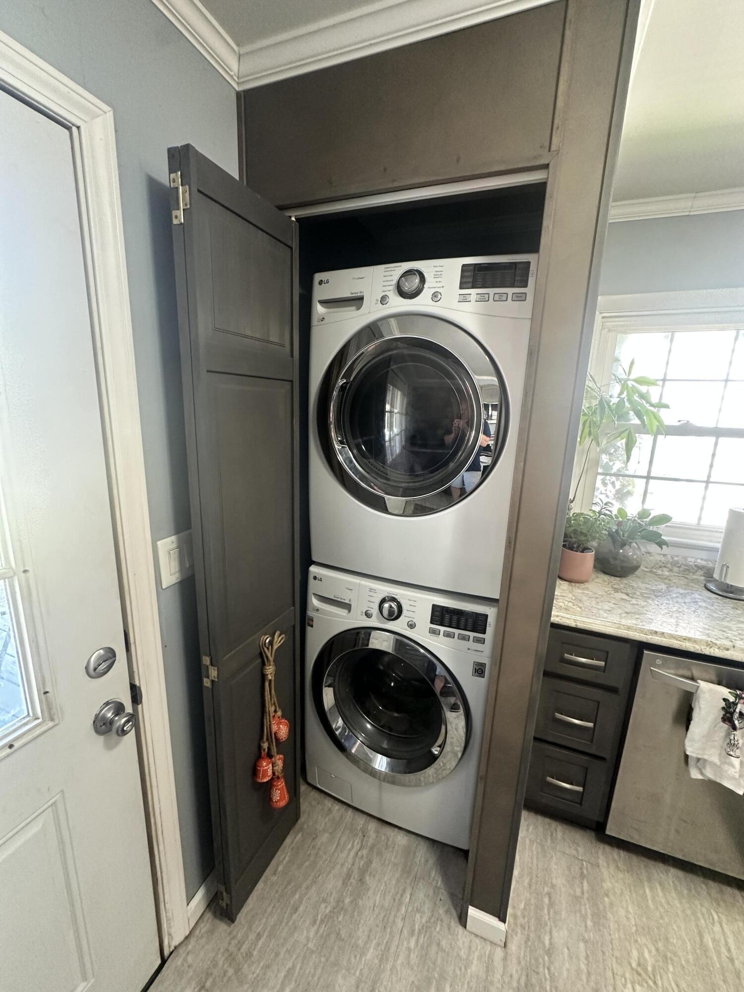 321 Hays Avenue Property Photo 18