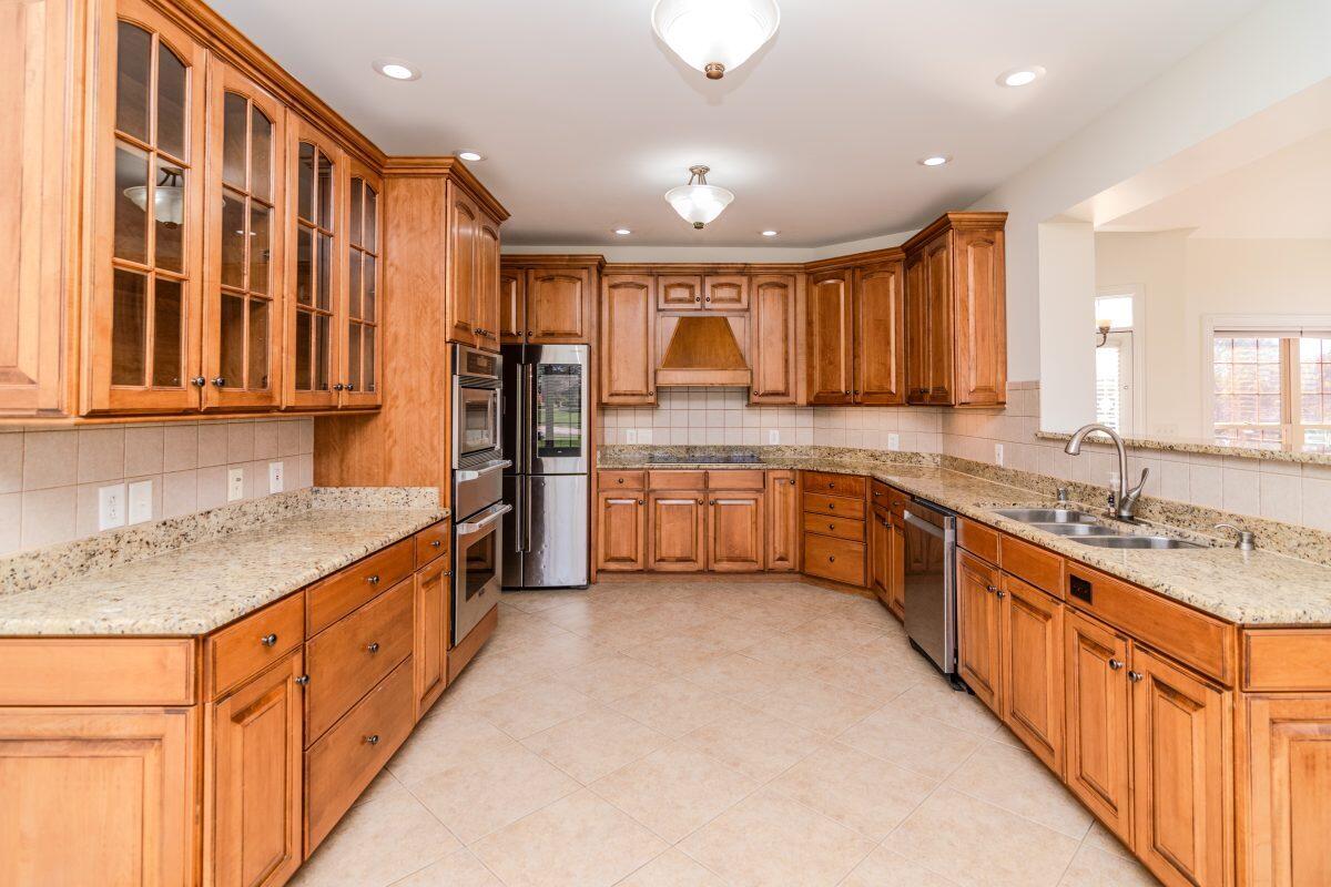 165 Hickory Meadows Drive Property Photo 4