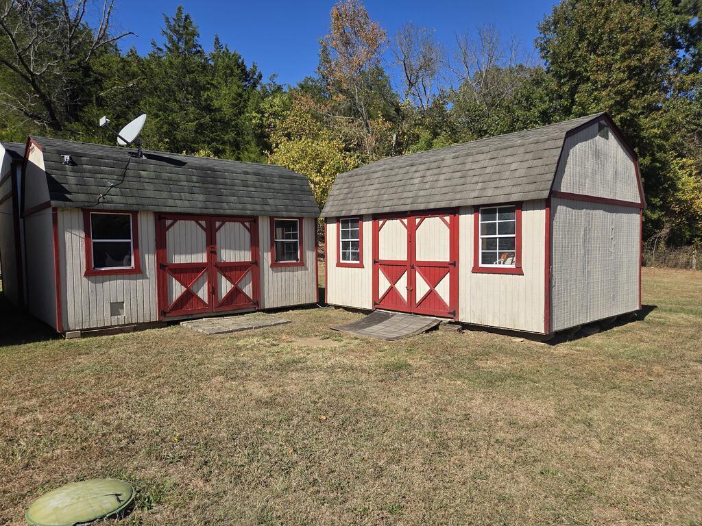 200 S Lick Branch Road Property Photo 14