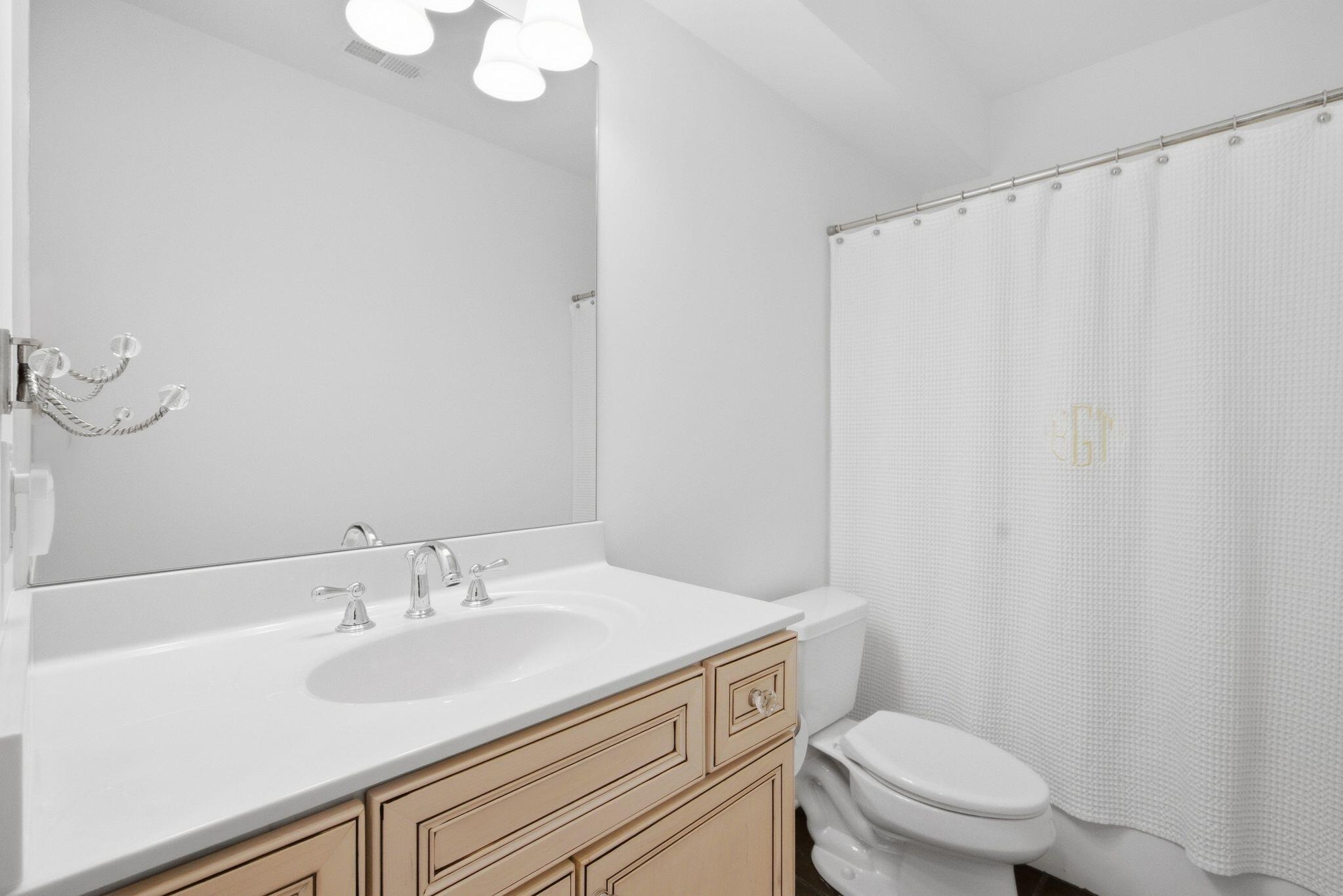 945 Princess Doreen Drive Property Photo 34