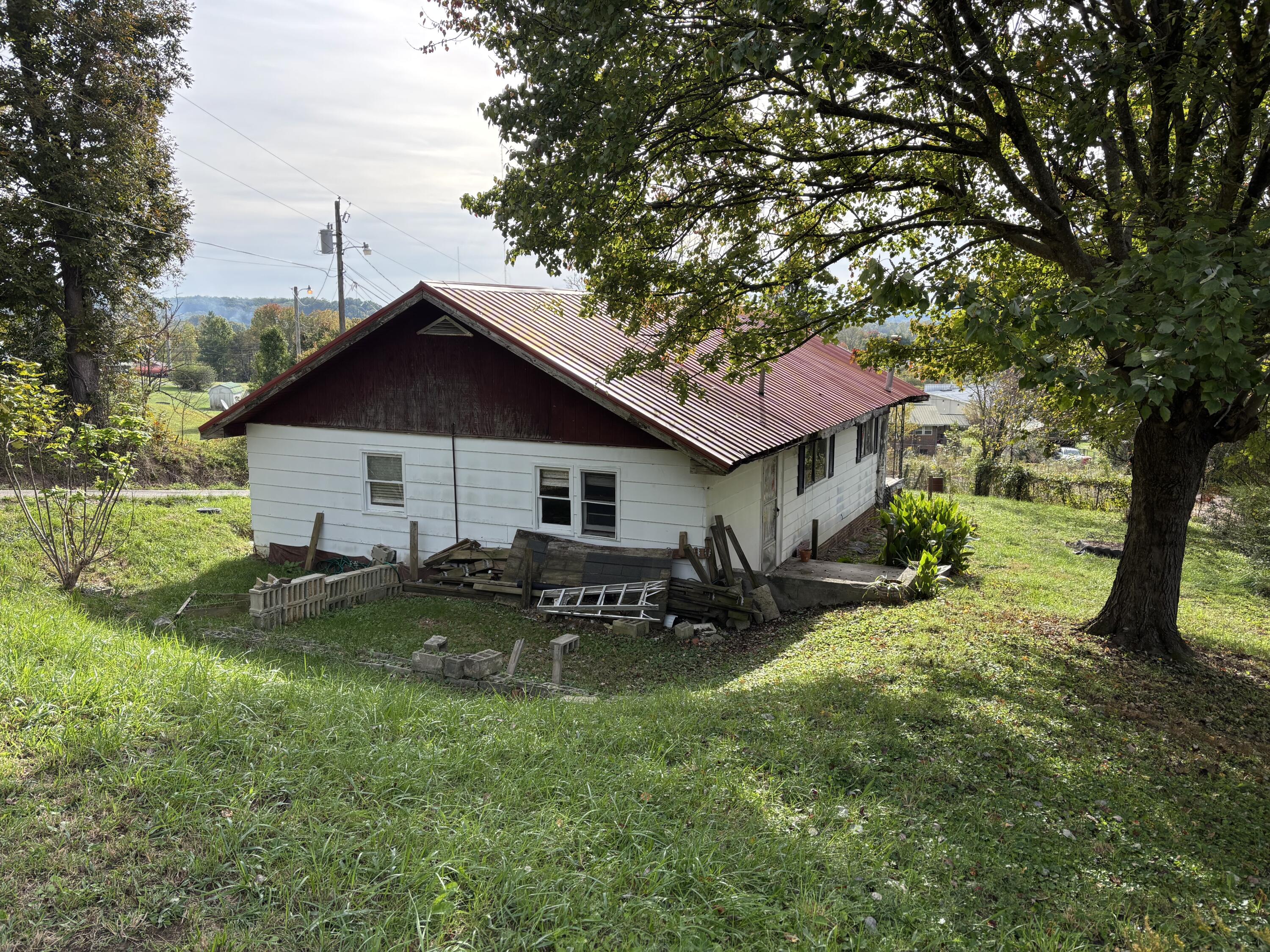 115 N Depot Property Photo 5