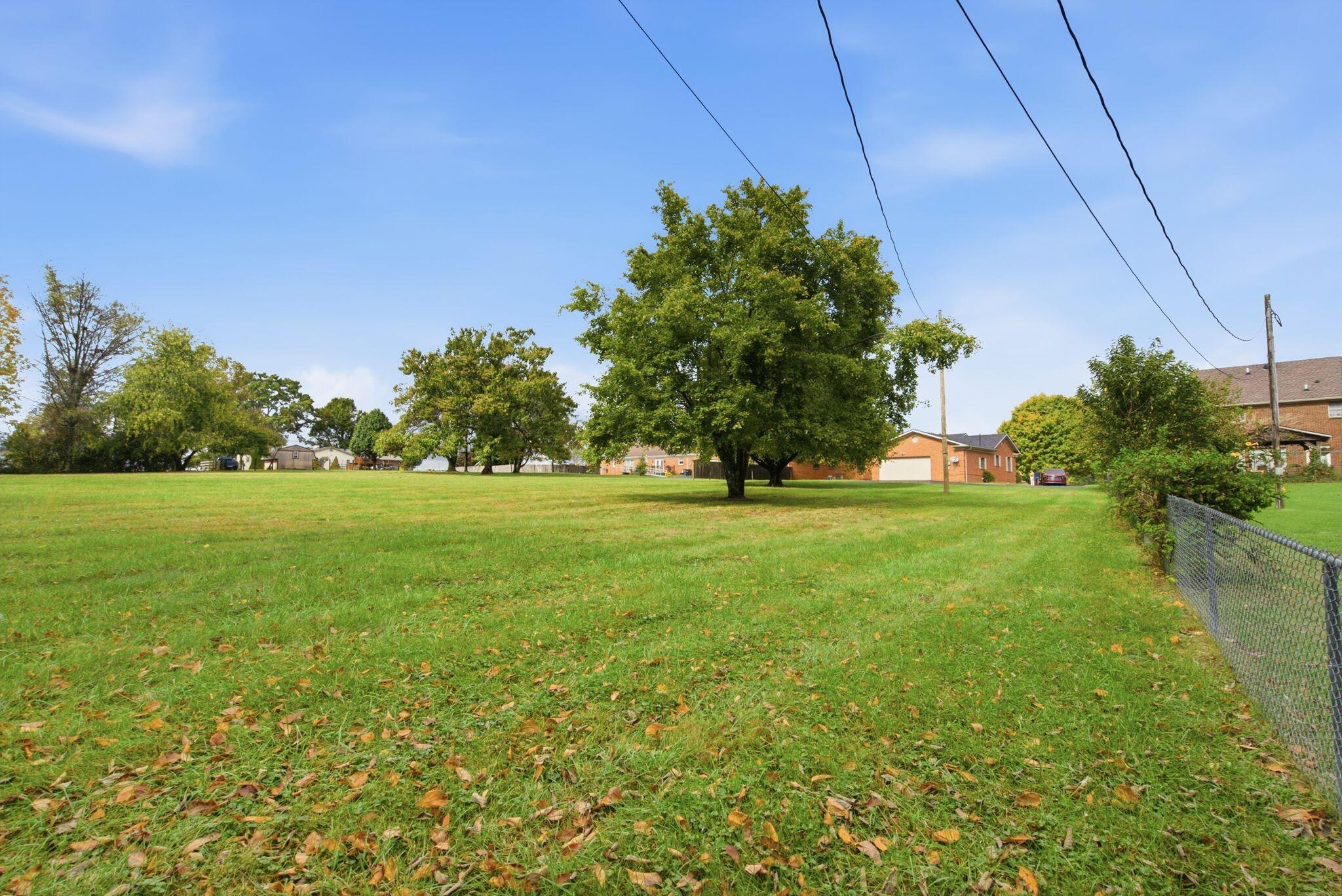 1904 Heather Way Property Photo 42