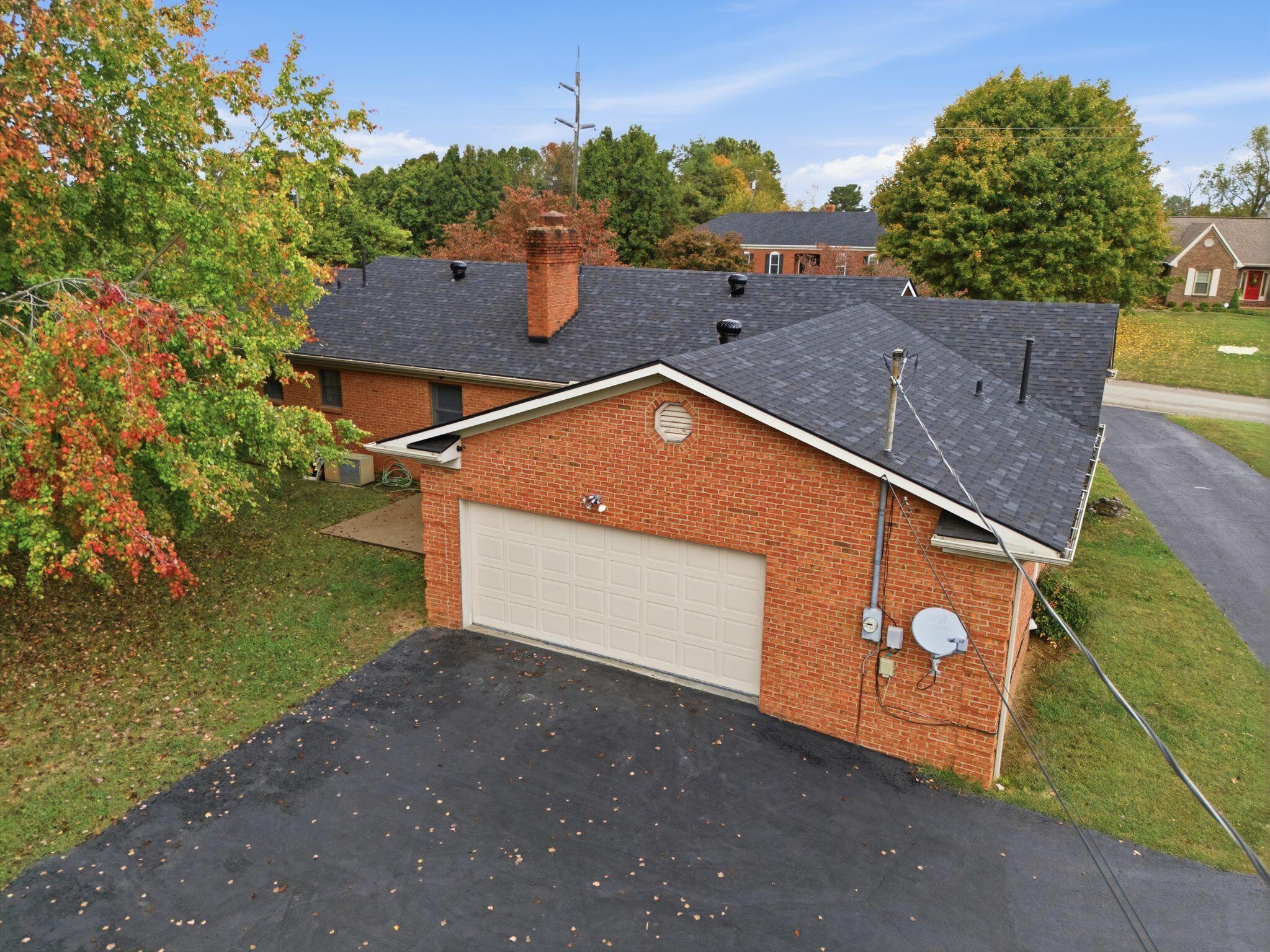 1904 Heather Way Property Photo 43
