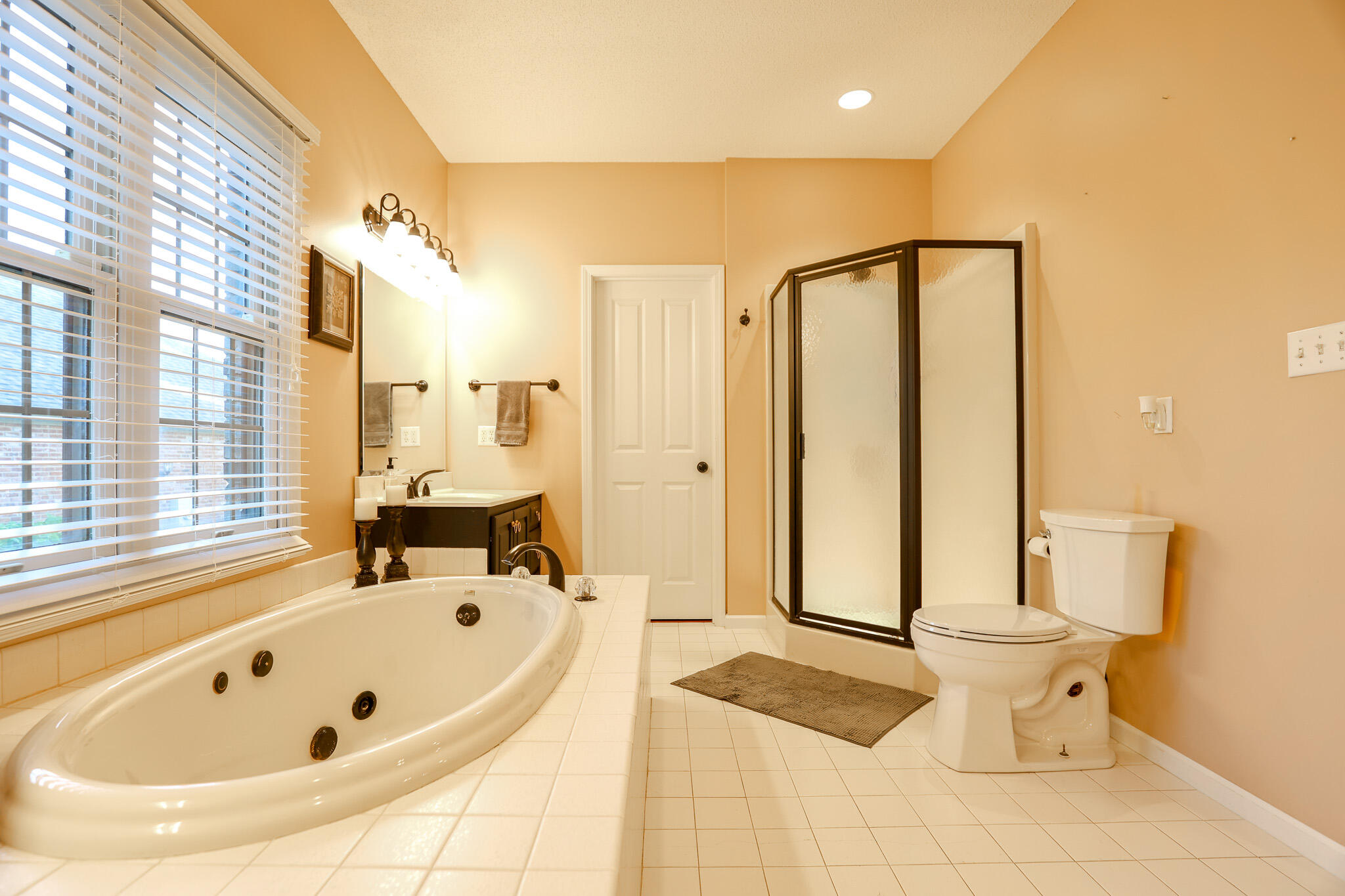 315 Forest Ridge Drive Property Photo 32