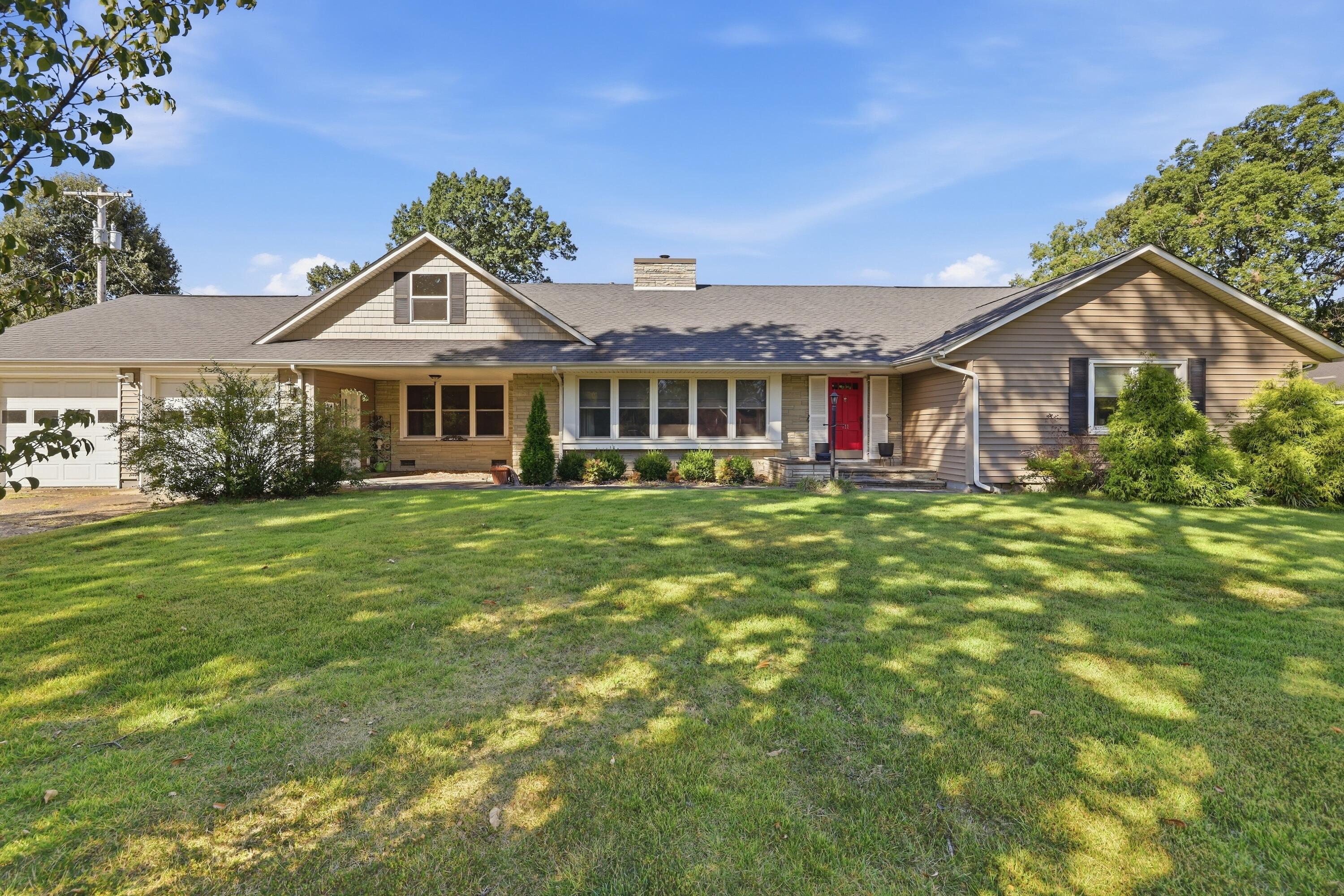 711 Pryor Street Property Photo 1