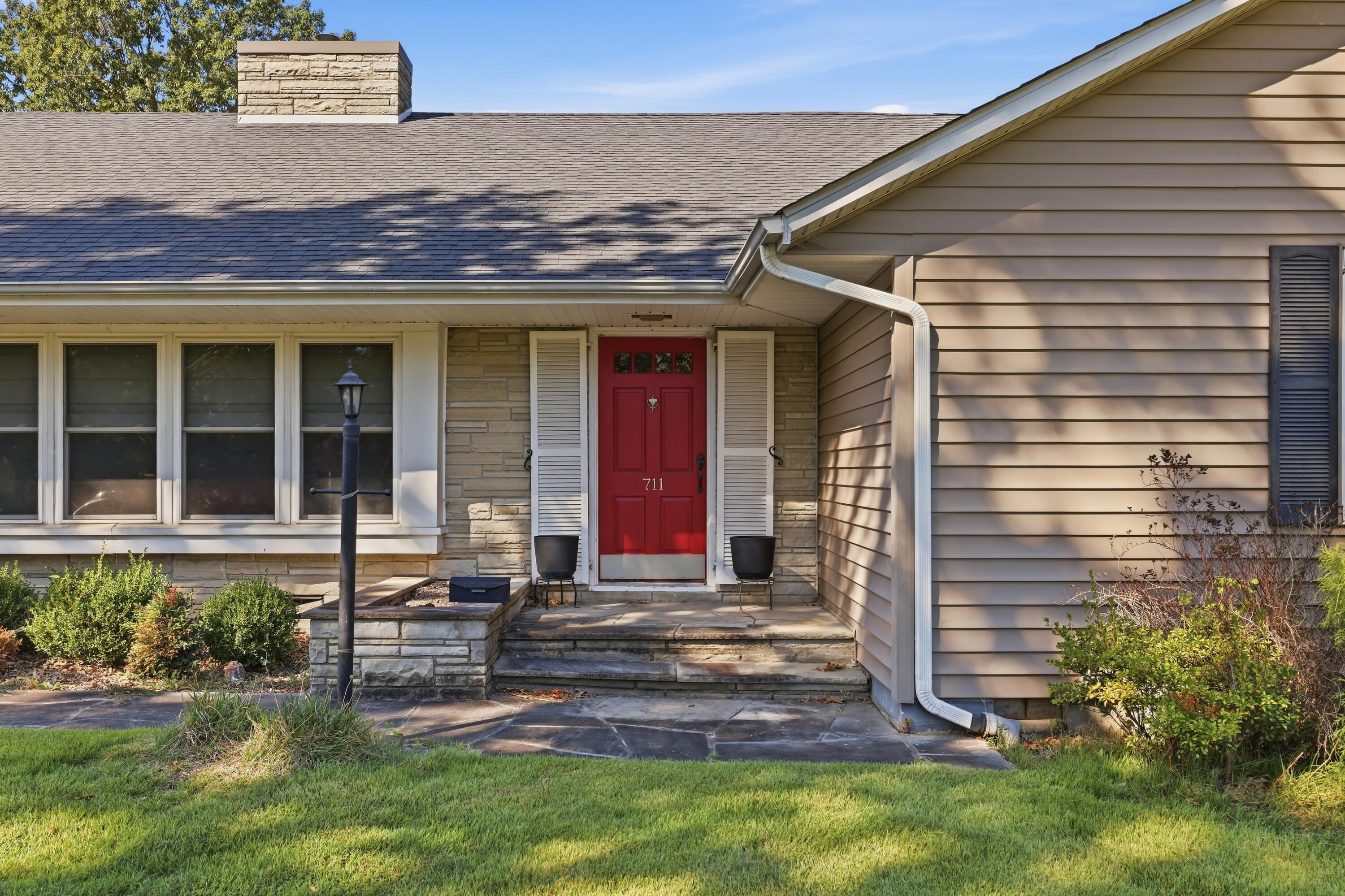 711 Pryor Street Property Photo 3