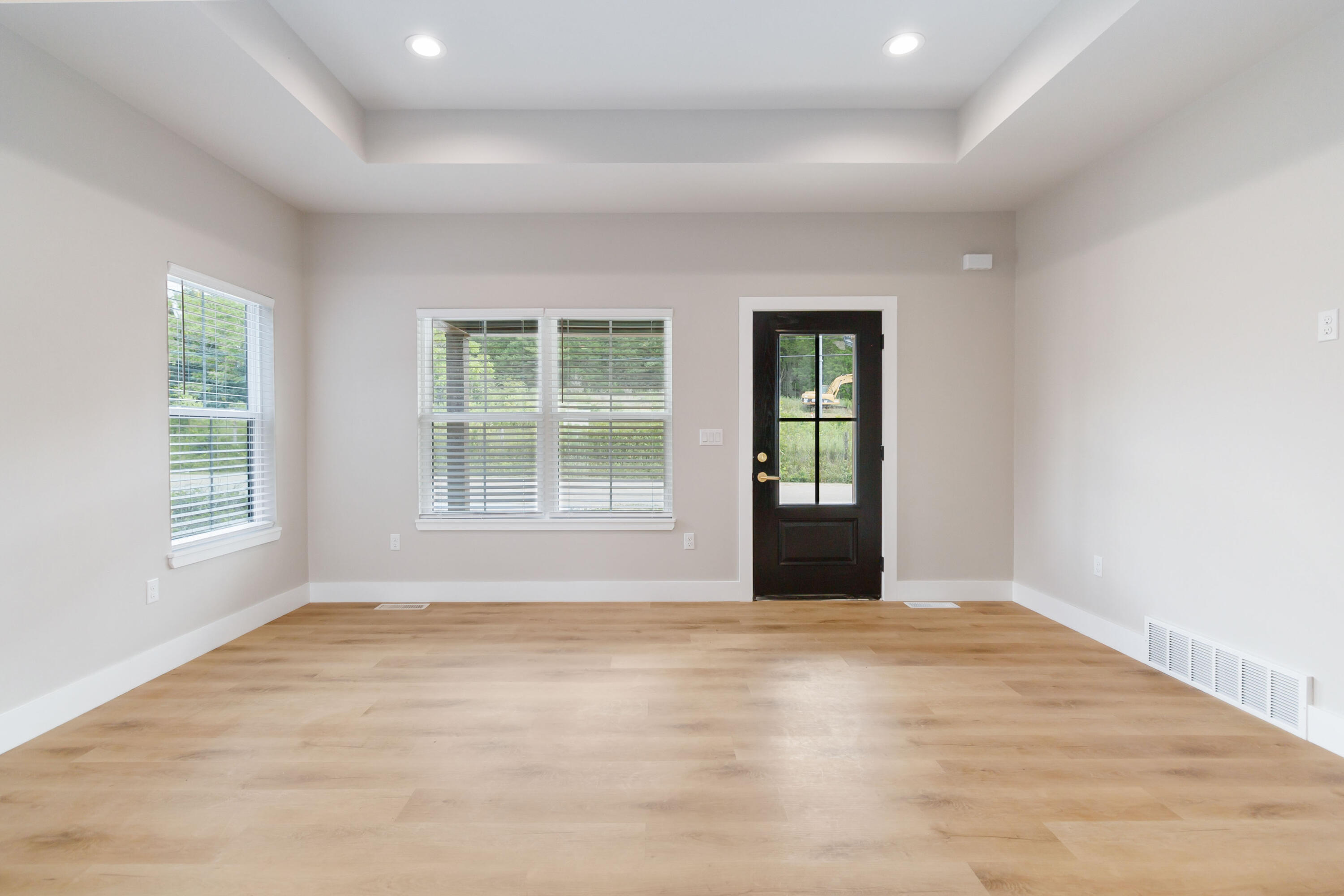 1113 Dahl Road Property Photo 6