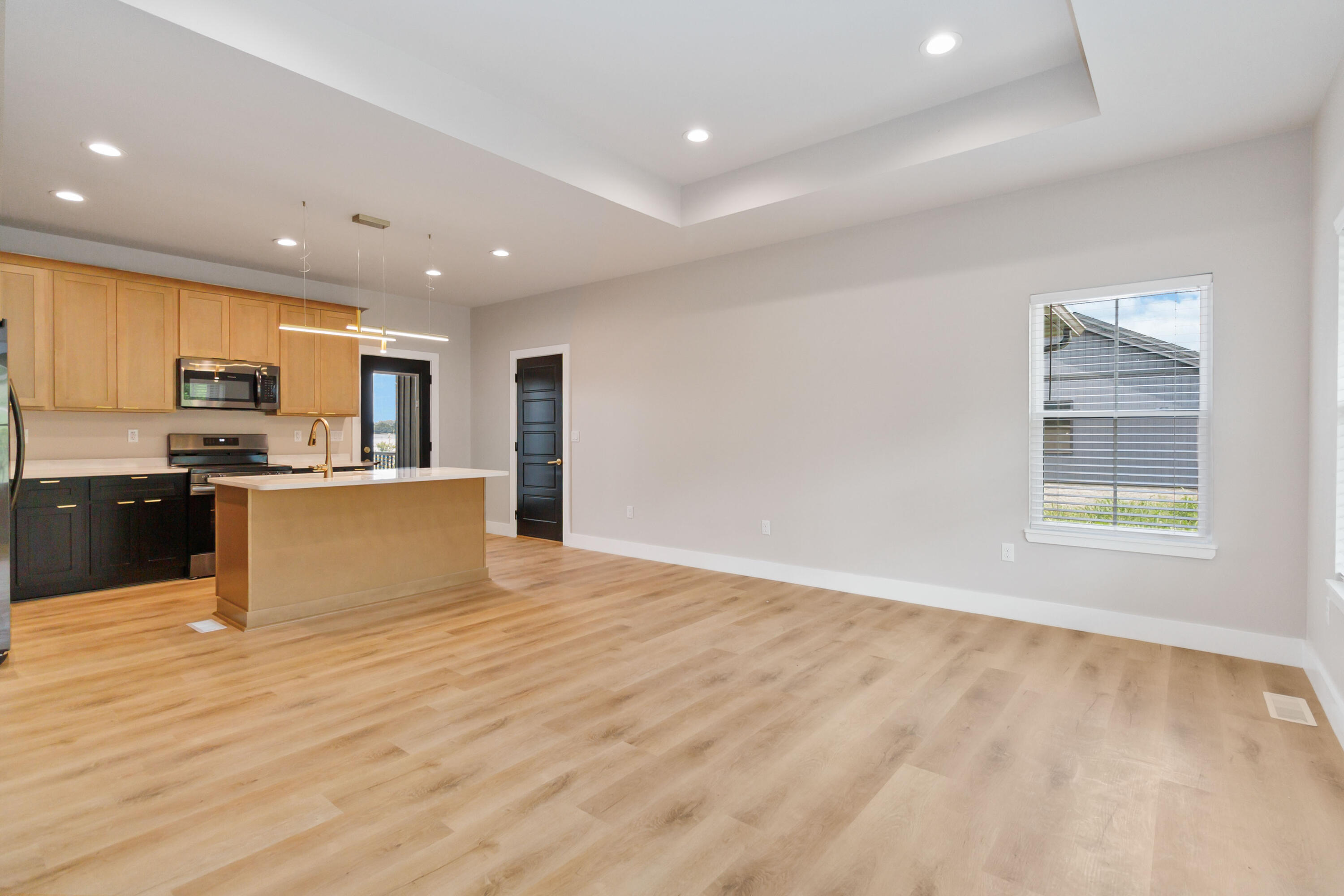 1113 Dahl Road Property Photo 8