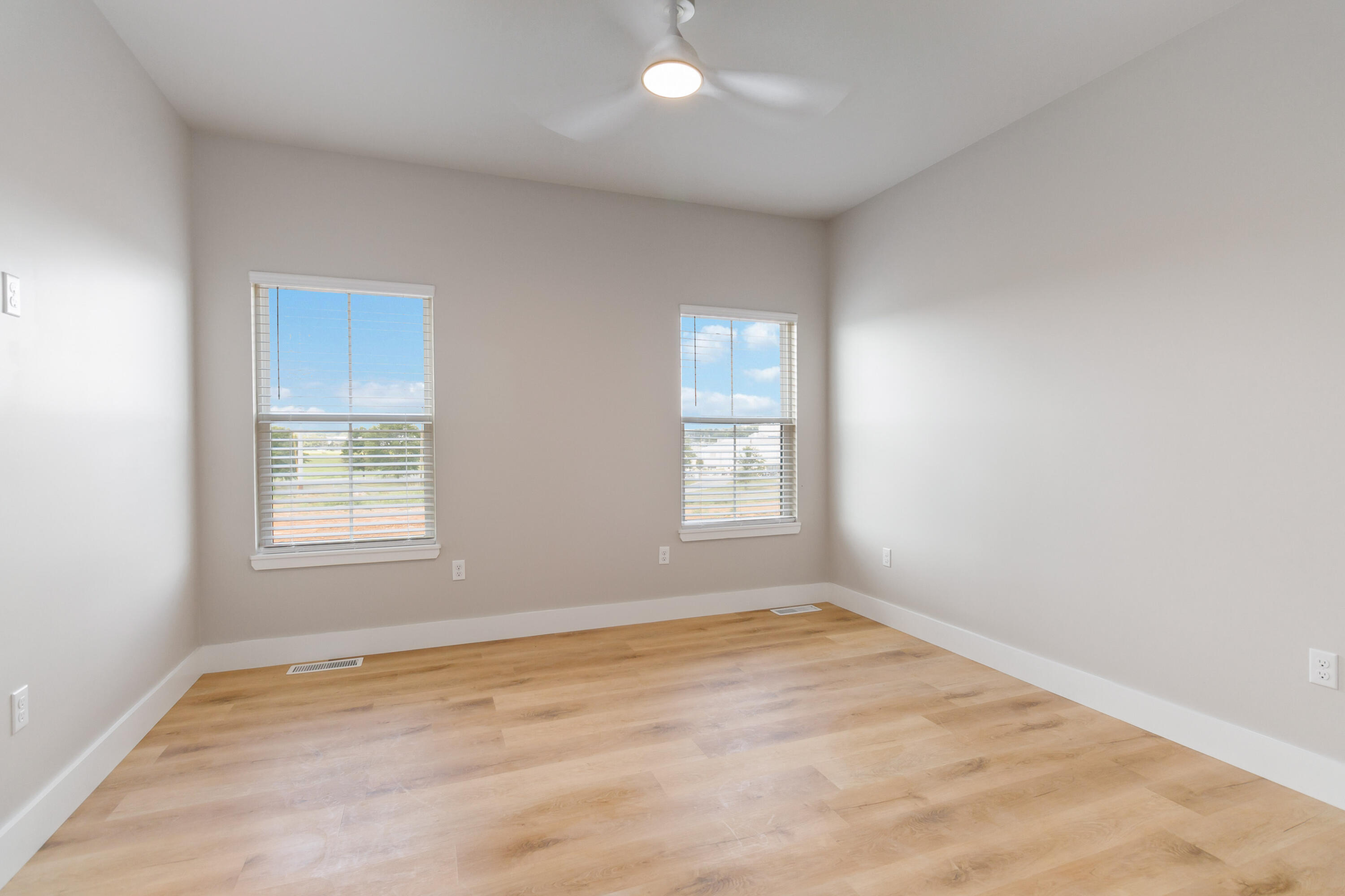 1113 Dahl Road Property Photo 16