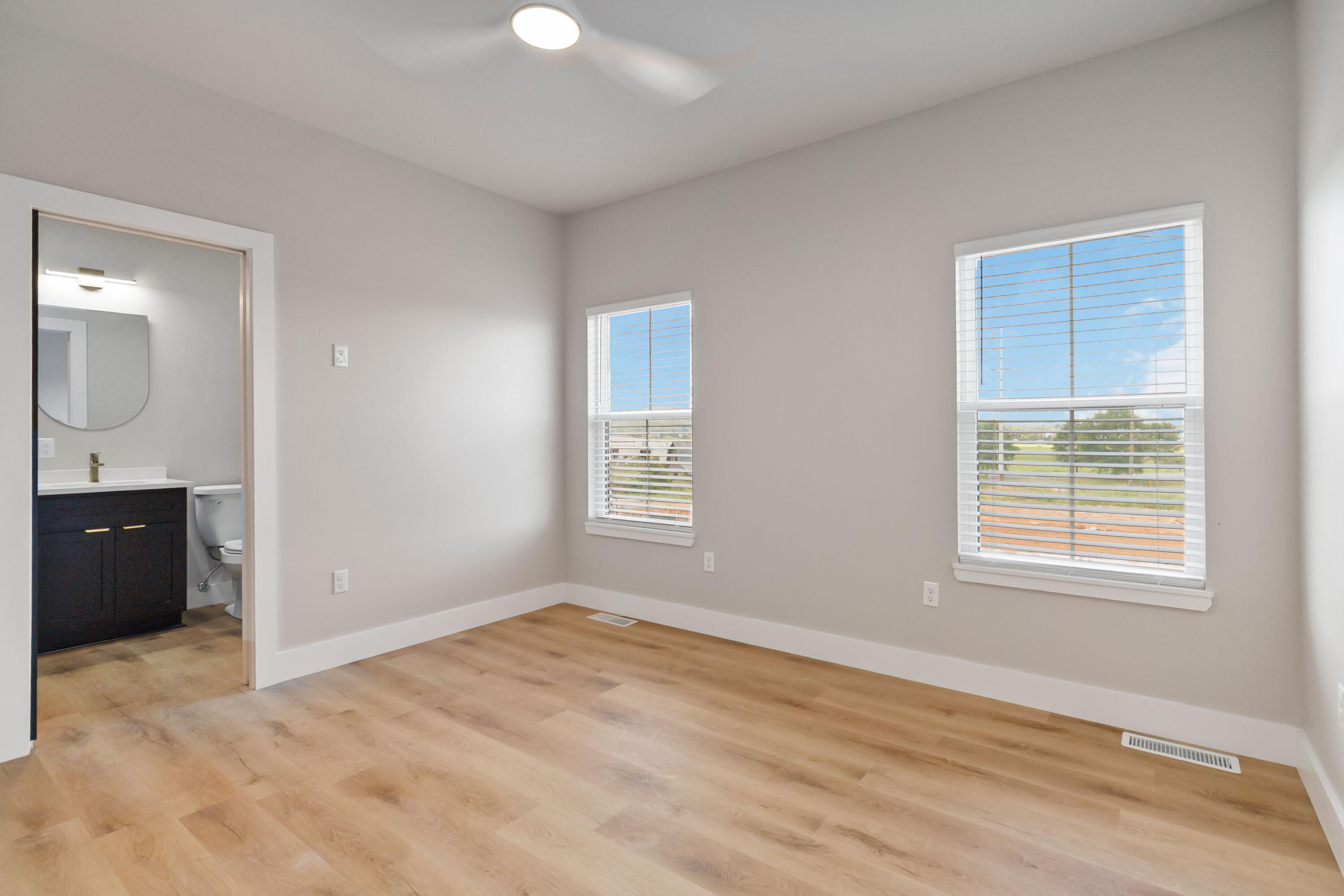 1113 Dahl Road Property Photo 17