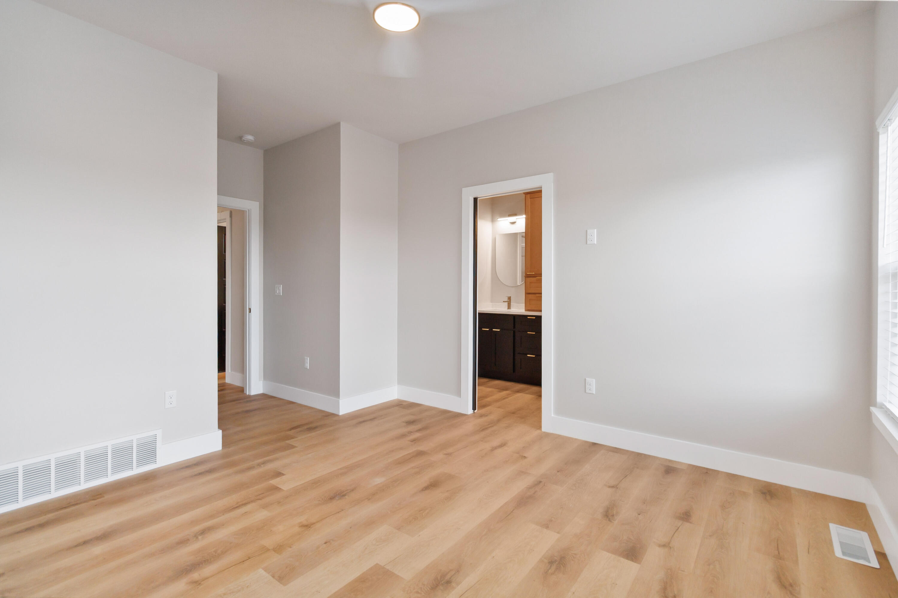 1113 Dahl Road Property Photo 18