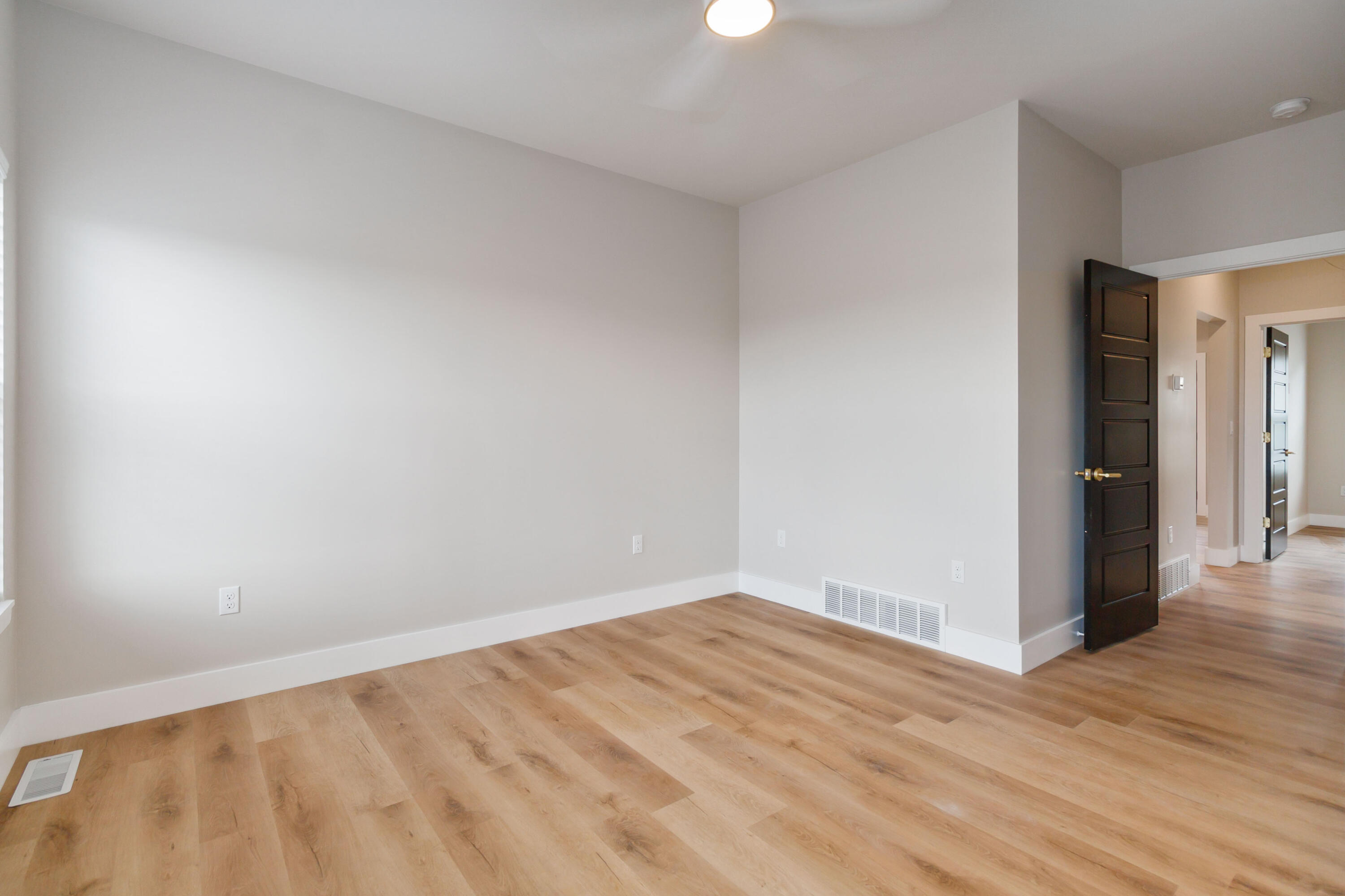 1113 Dahl Road Property Photo 19