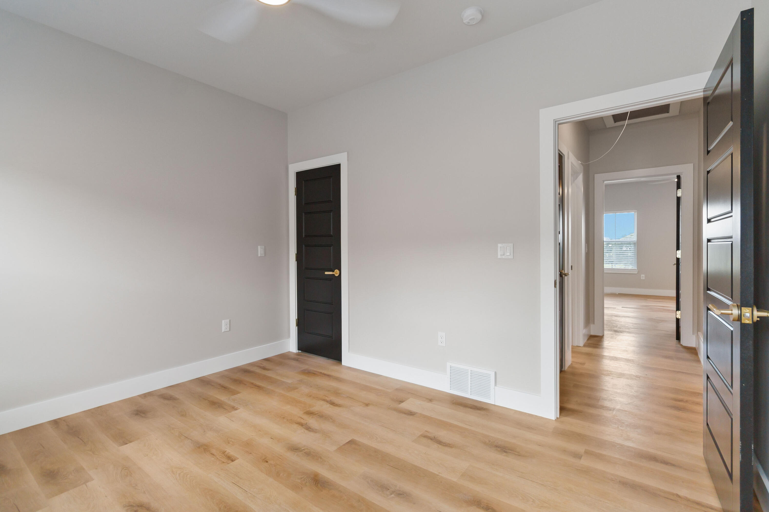 1113 Dahl Road Property Photo 21