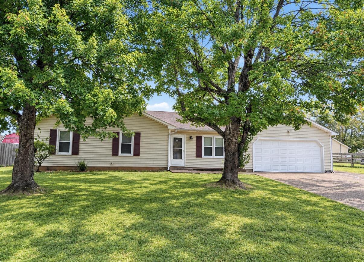 581 Foxfield Road Property Photo 1