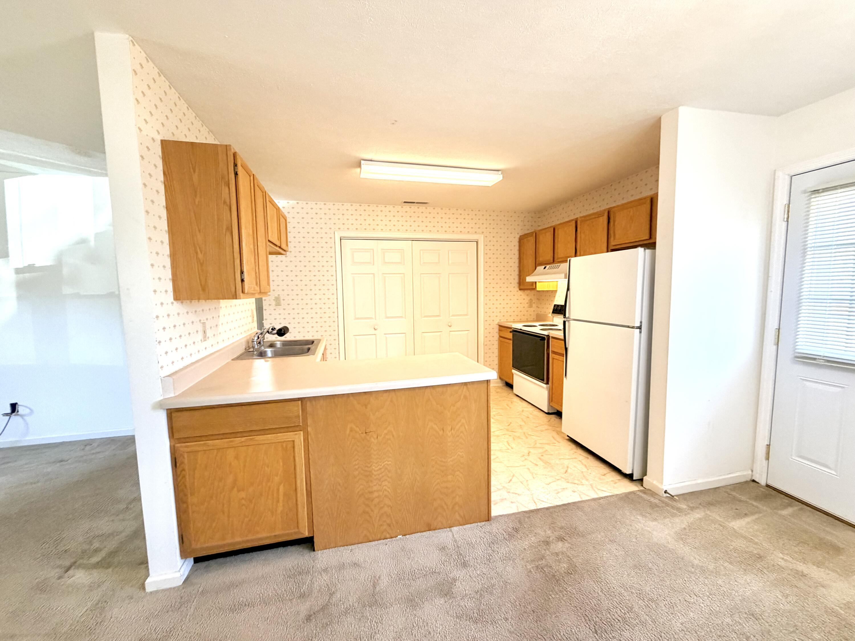 581 Foxfield Road Property Photo 5