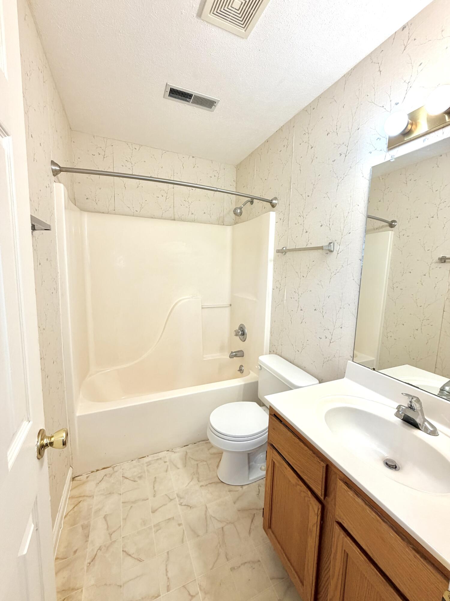 581 Foxfield Road Property Photo 11