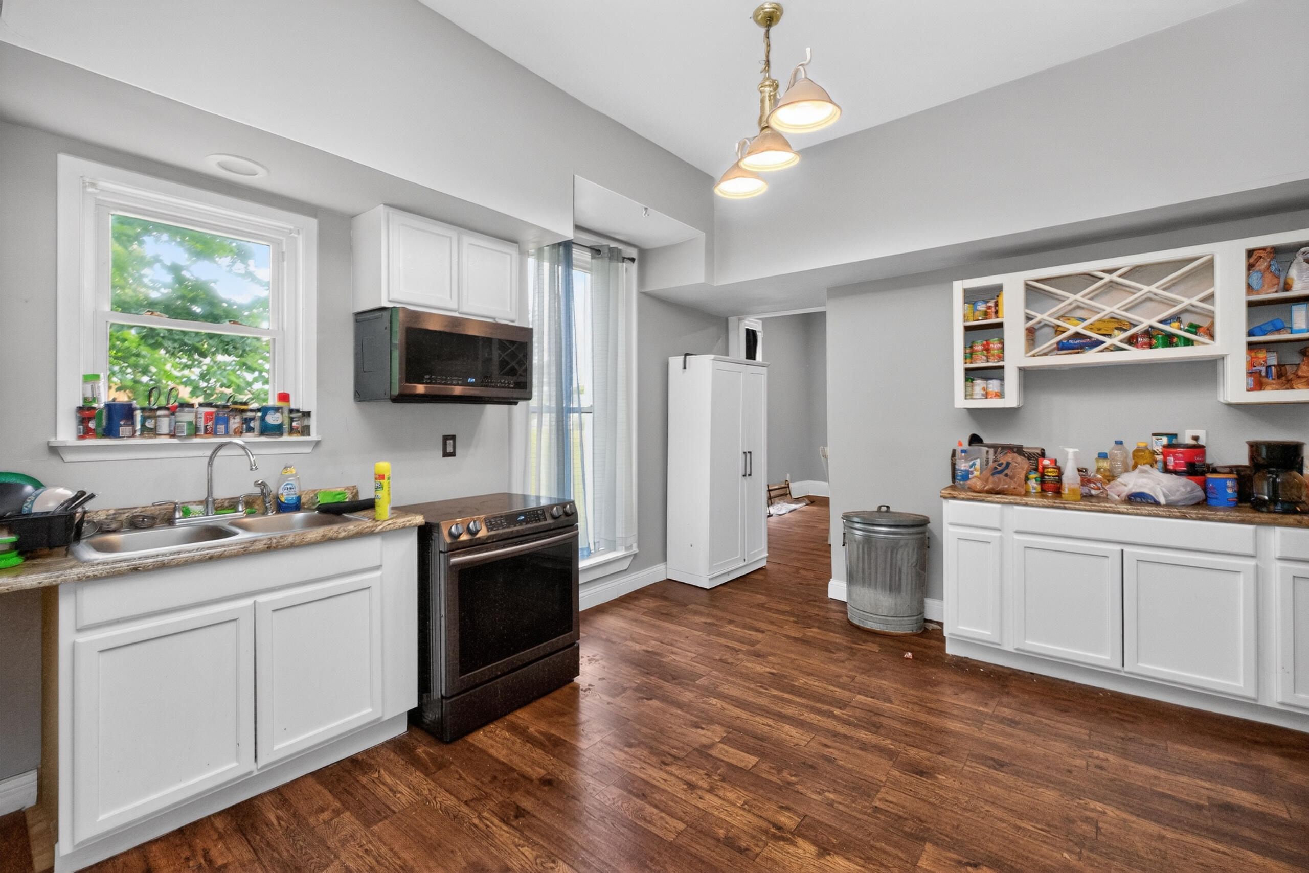 410 W Lexington Avenue Property Photo 16