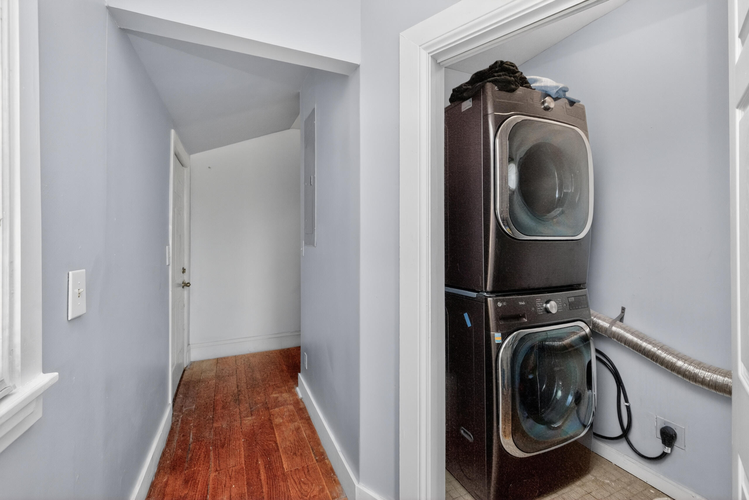 410 W Lexington Avenue Property Photo 18