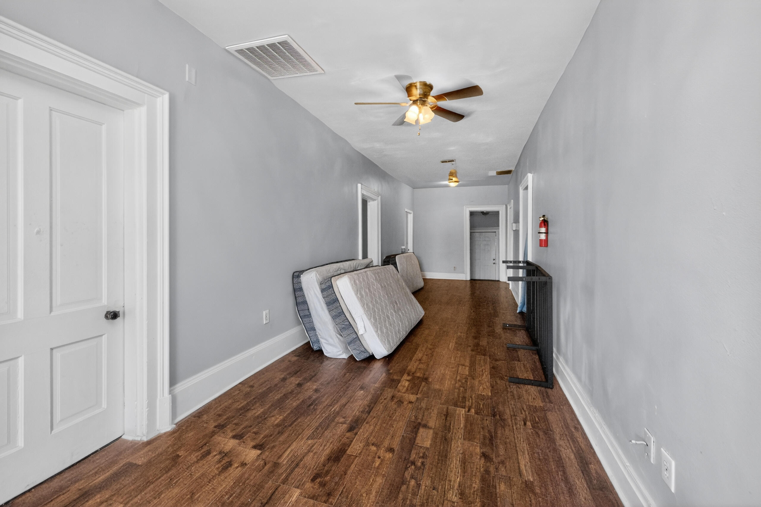 410 W Lexington Avenue Property Photo 24