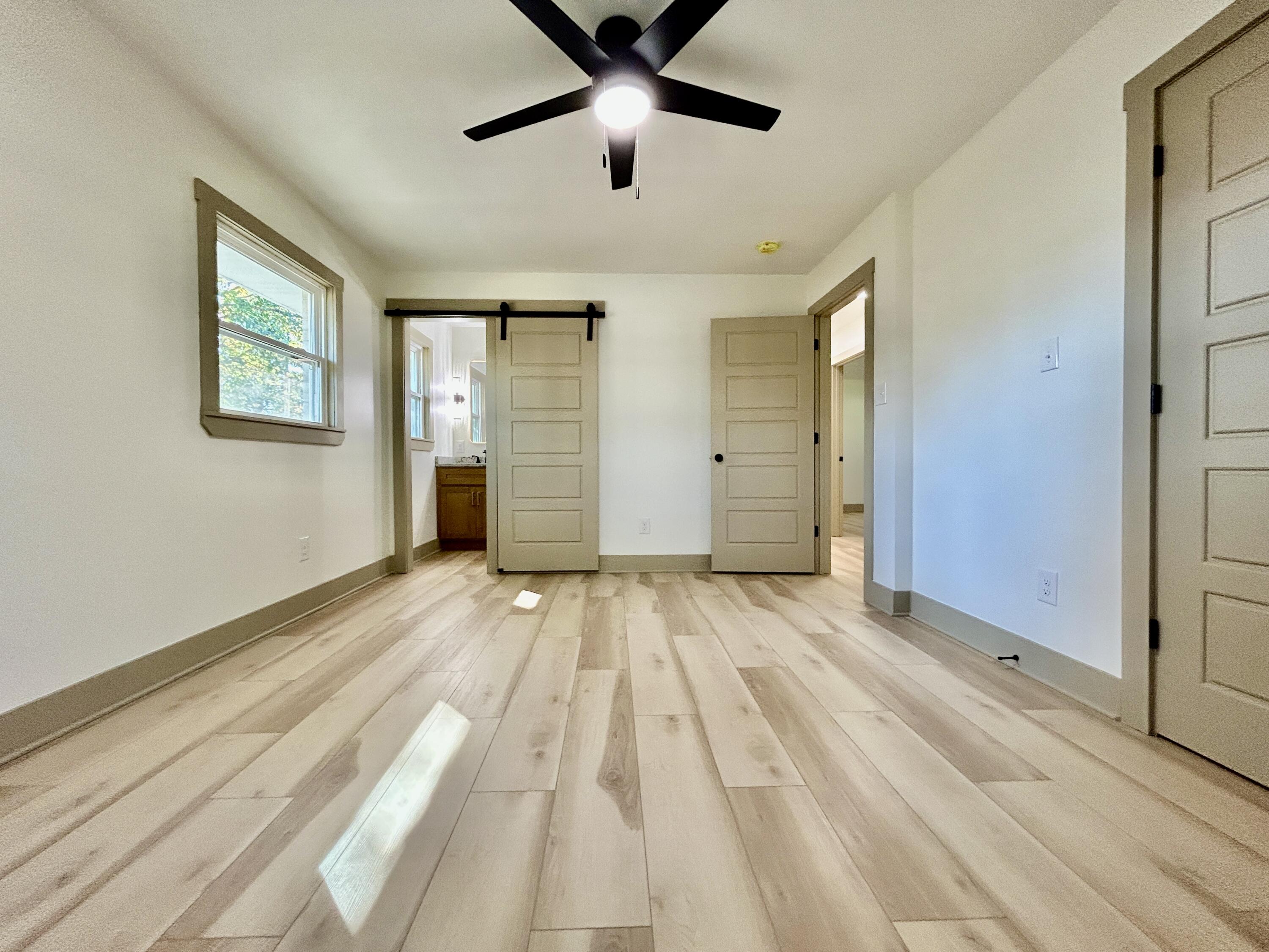 906 S Horseshoe Drive Property Photo 15