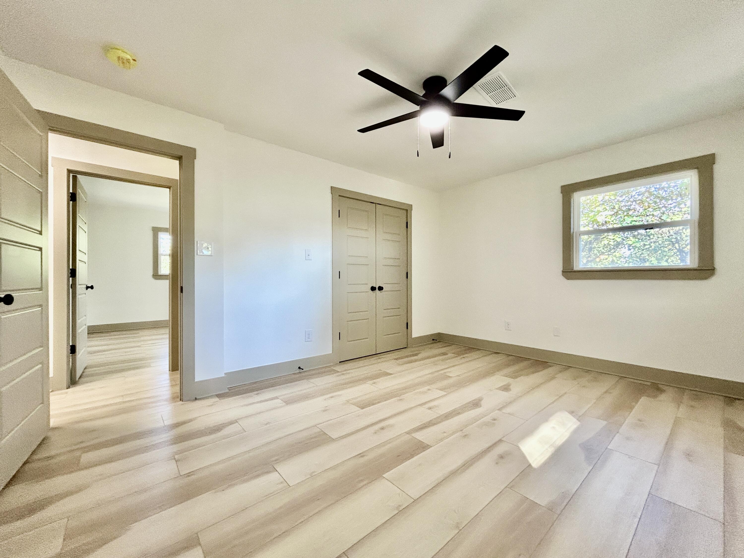 906 S Horseshoe Drive Property Photo 16
