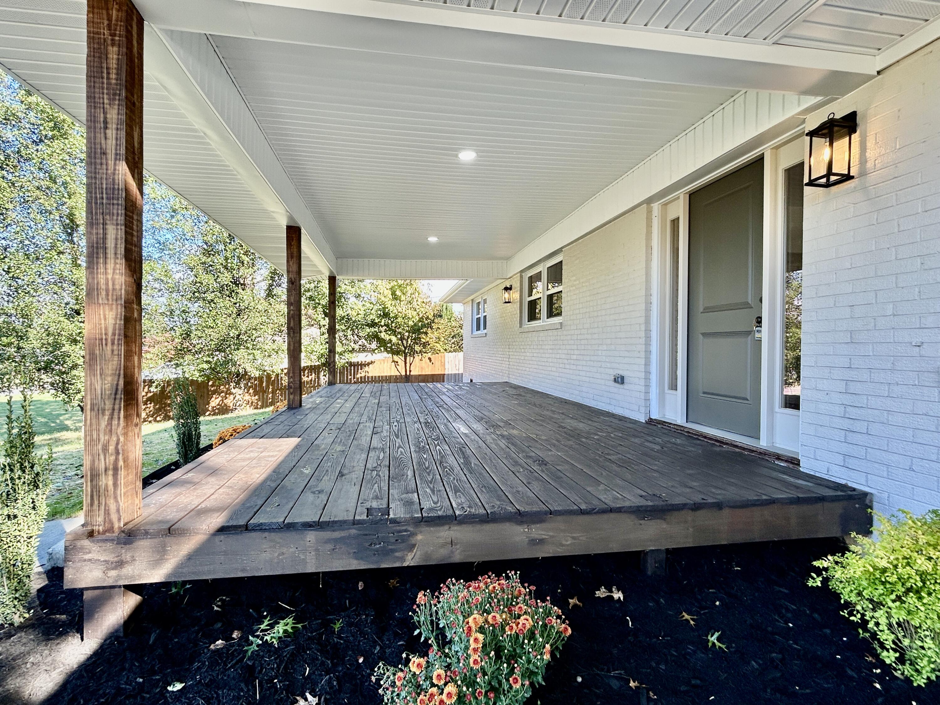 906 S Horseshoe Drive Property Photo 37