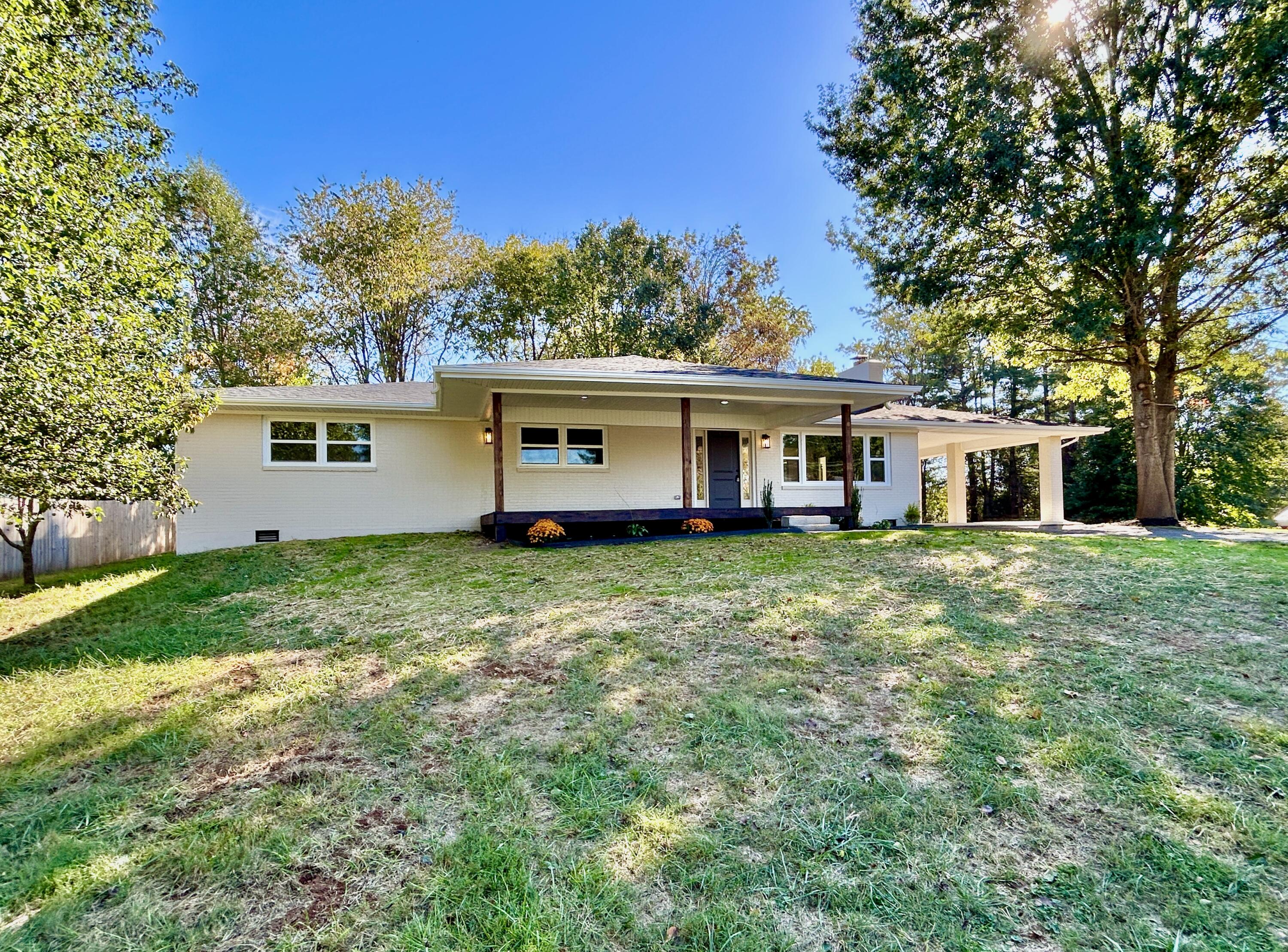 906 S Horseshoe Drive Property Photo 42