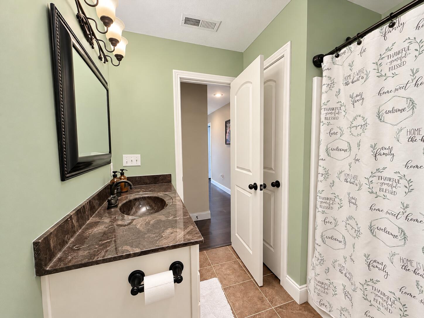 464 Cresthill Drive Property Photo 22