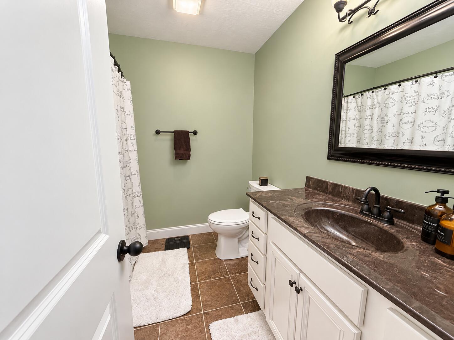 464 Cresthill Drive Property Photo 23
