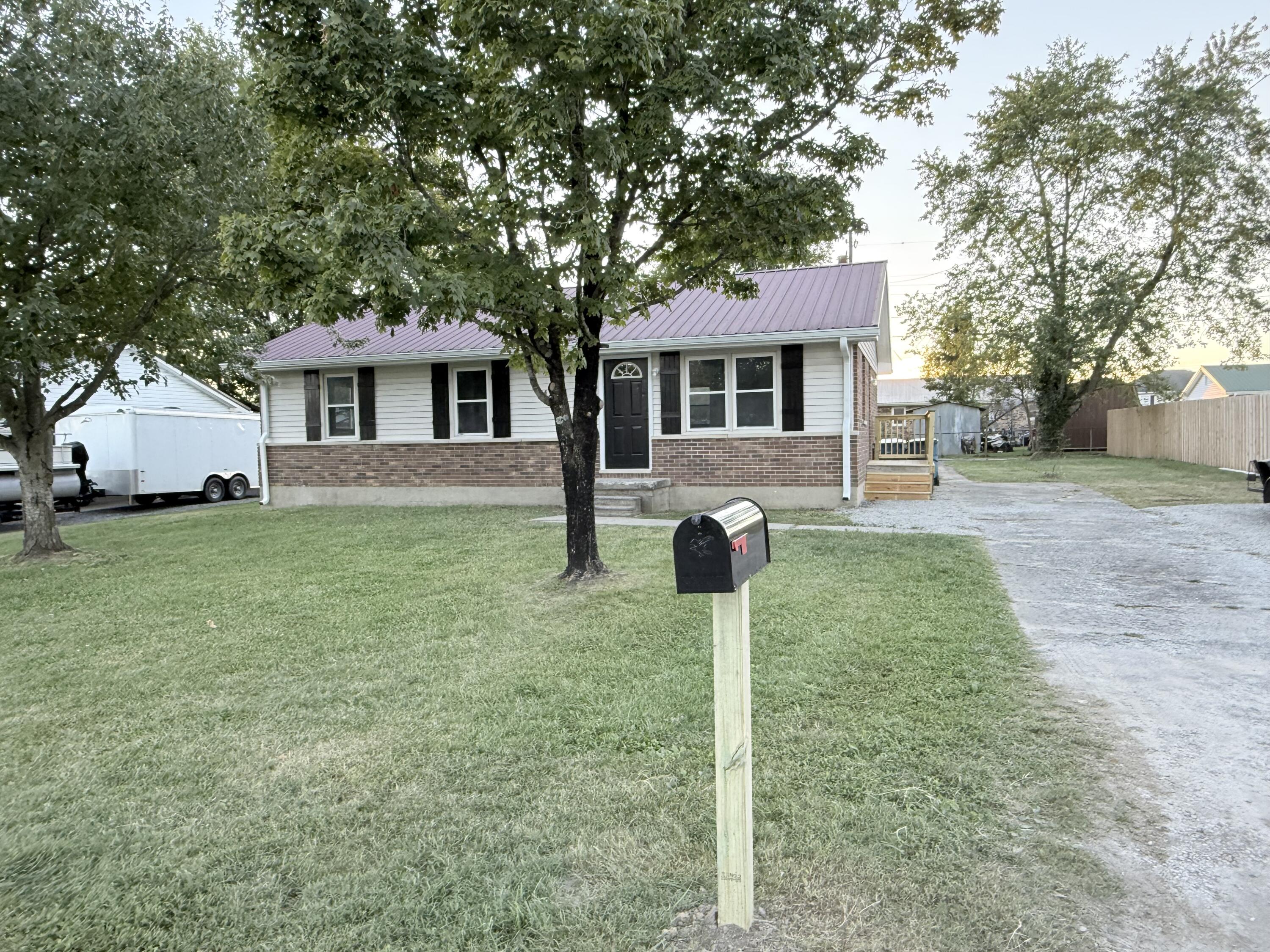 430 Falcon Property Photo 1