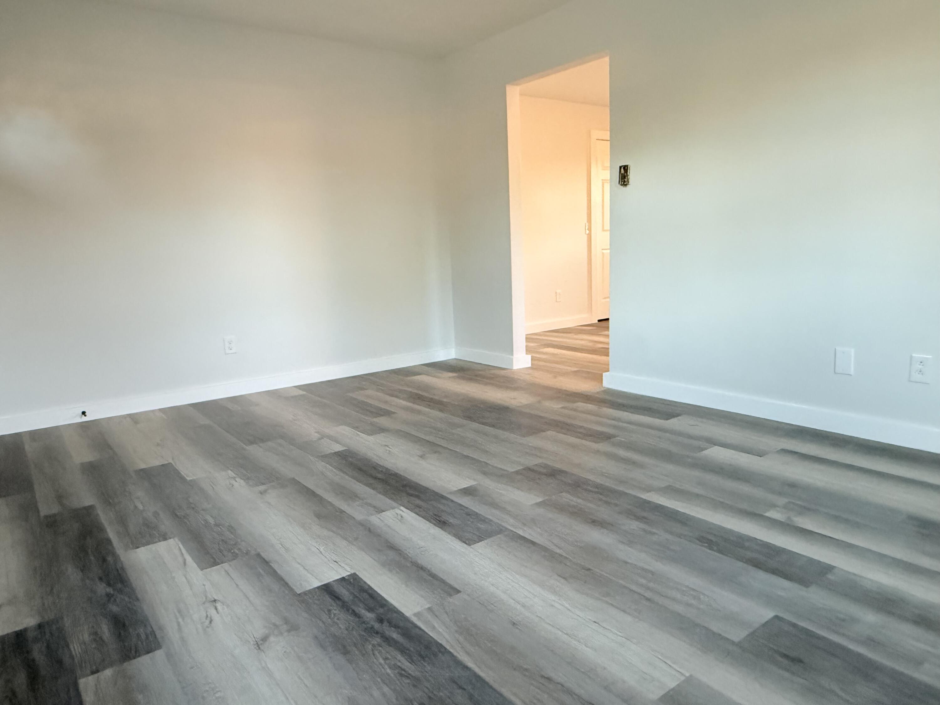 430 Falcon Property Photo 8