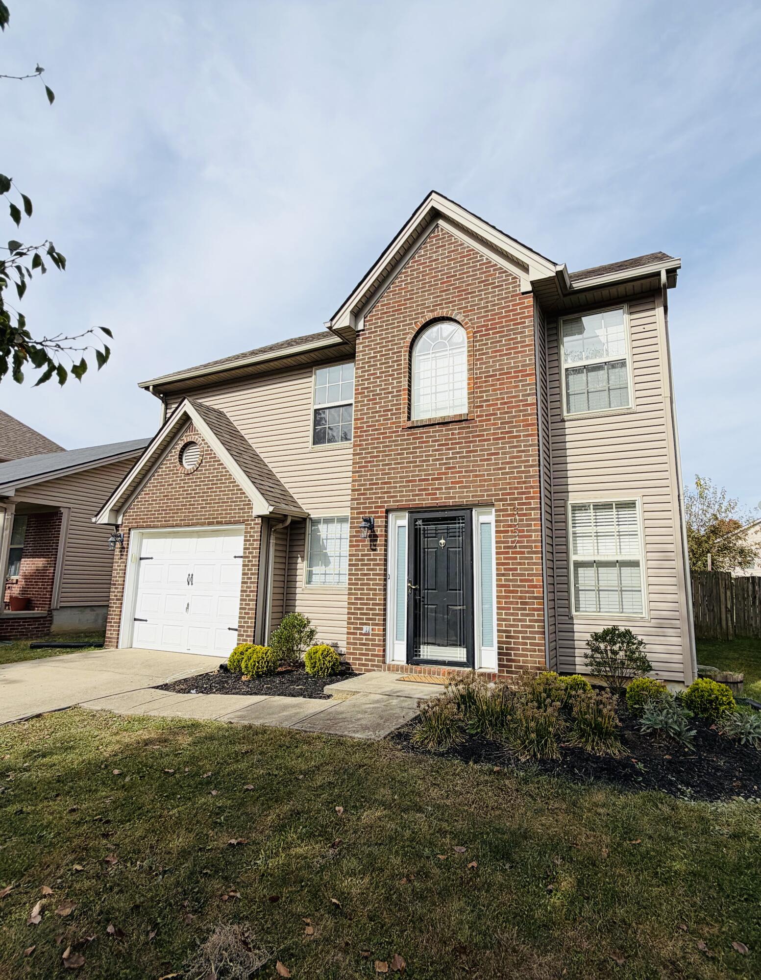3057 River Run Trail Property Photo 3