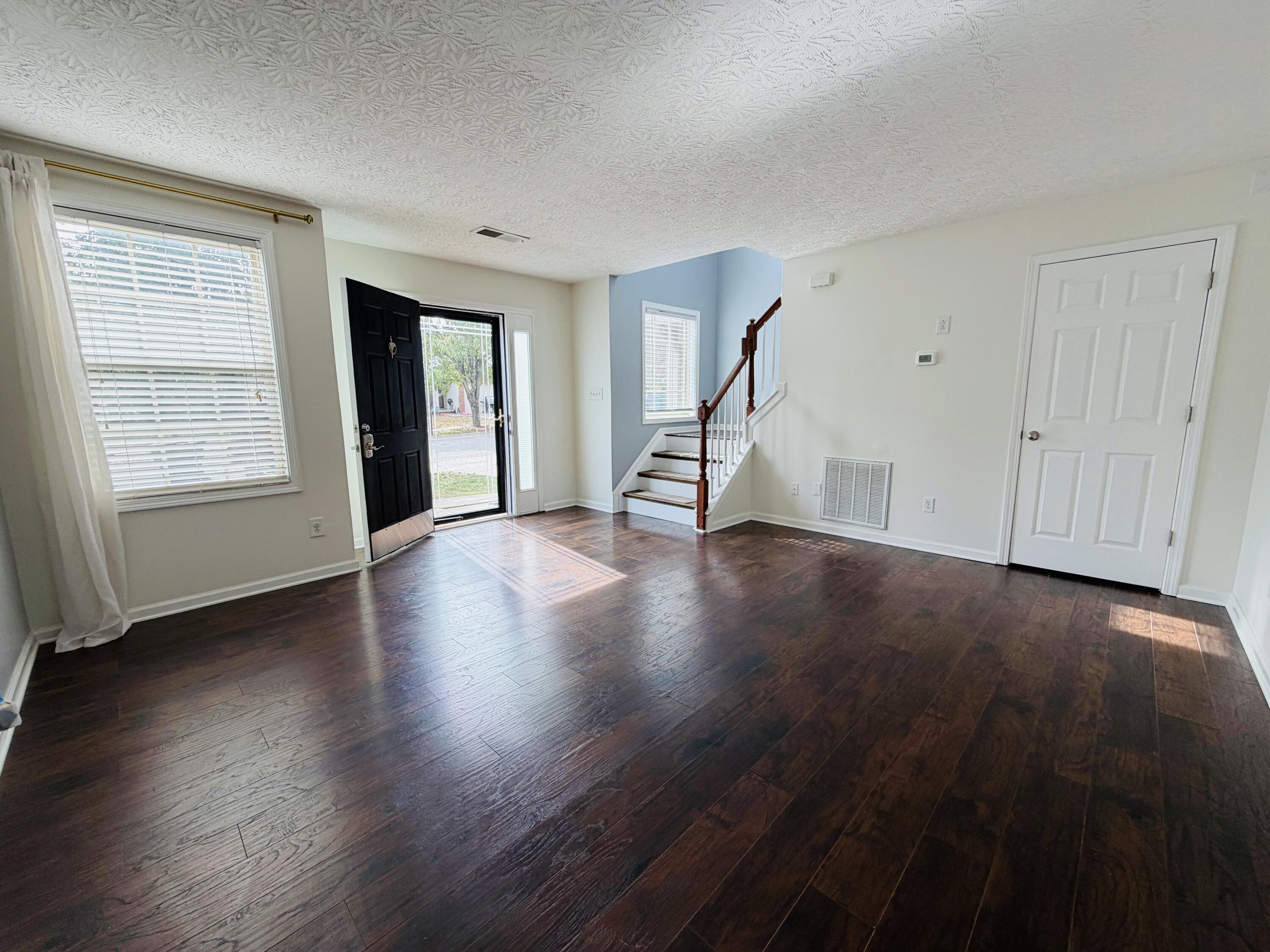 3057 River Run Trail Property Photo 6