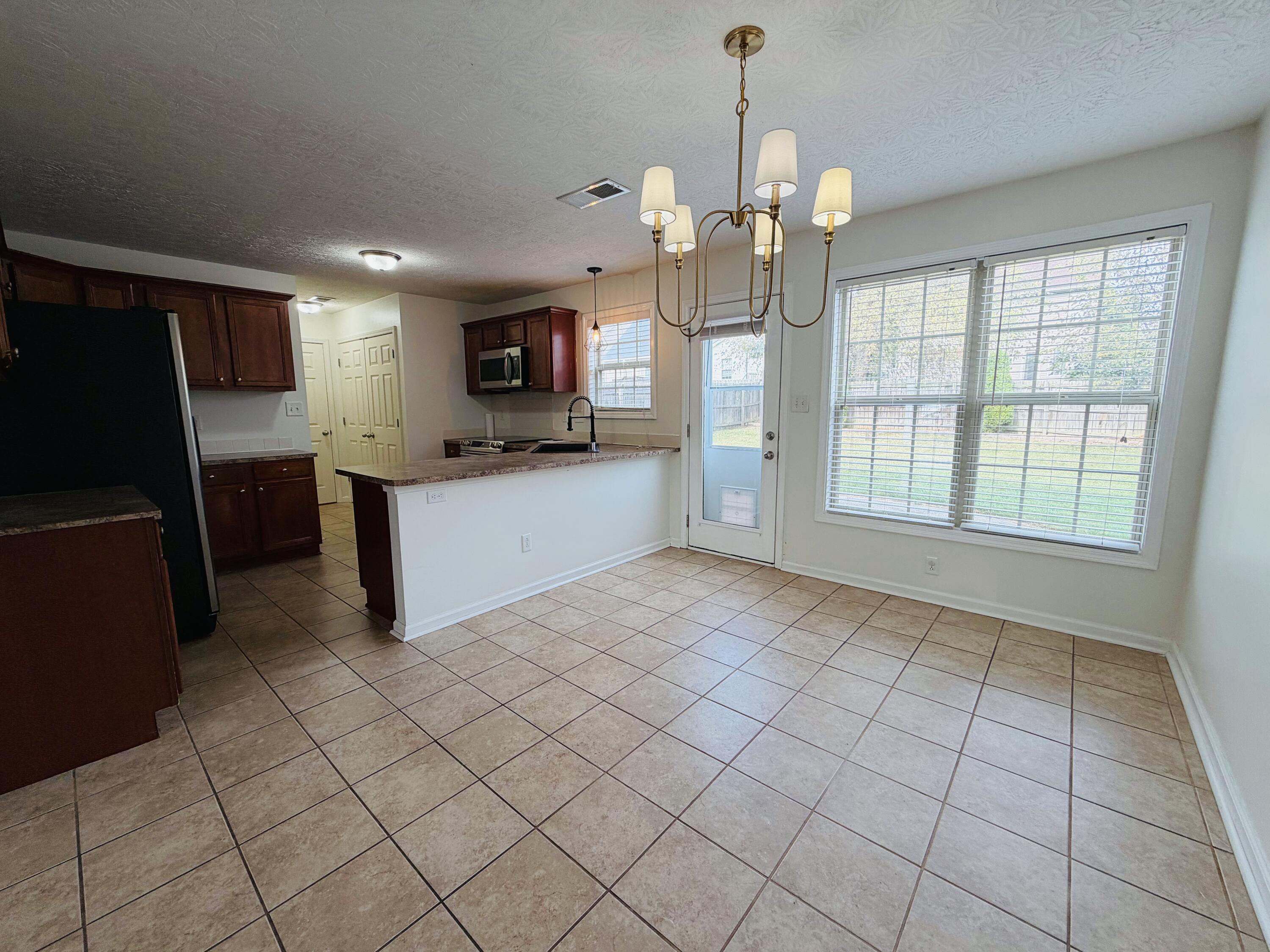 3057 River Run Trail Property Photo 8