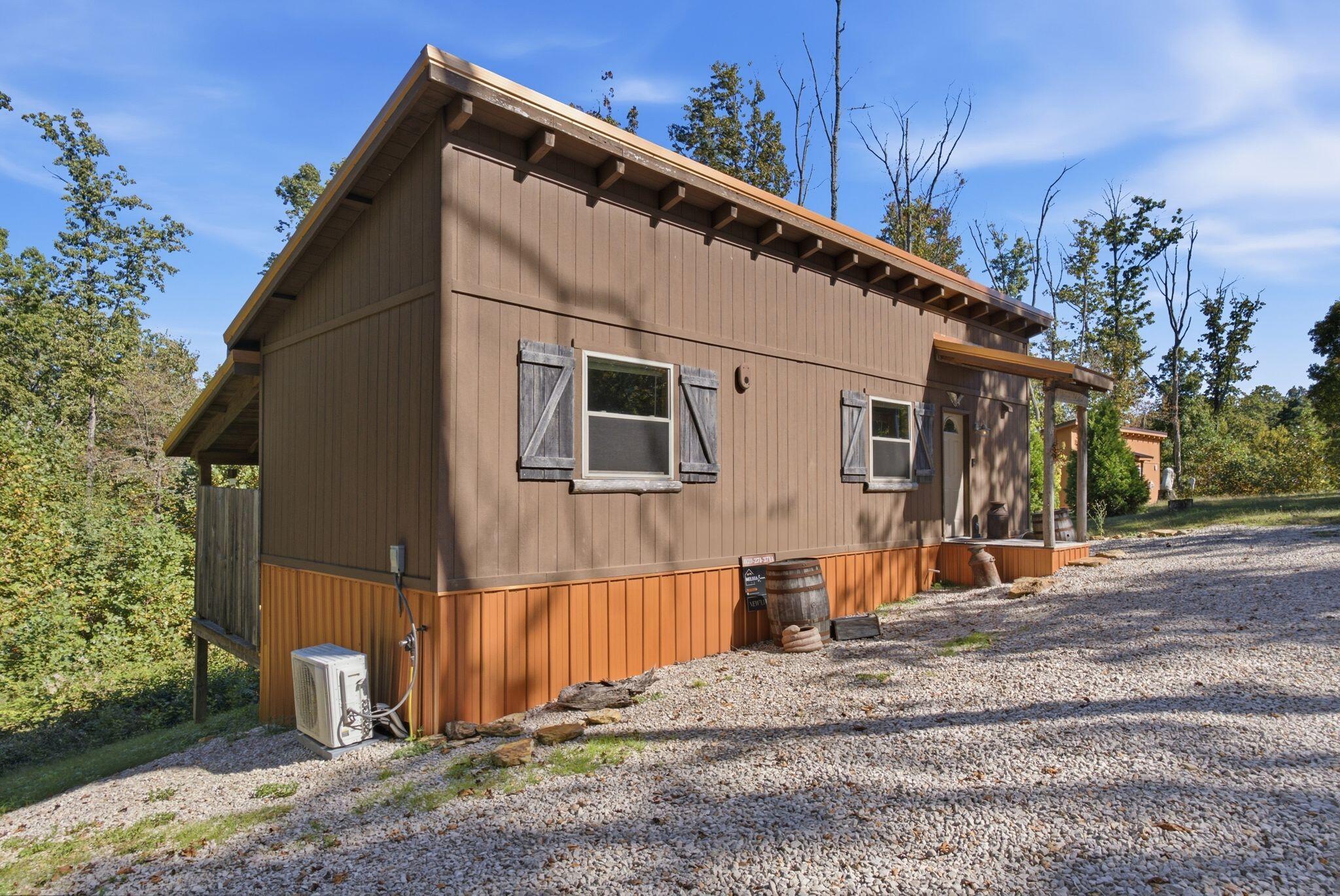 4523 Amos Ridge Road Property Photo 1