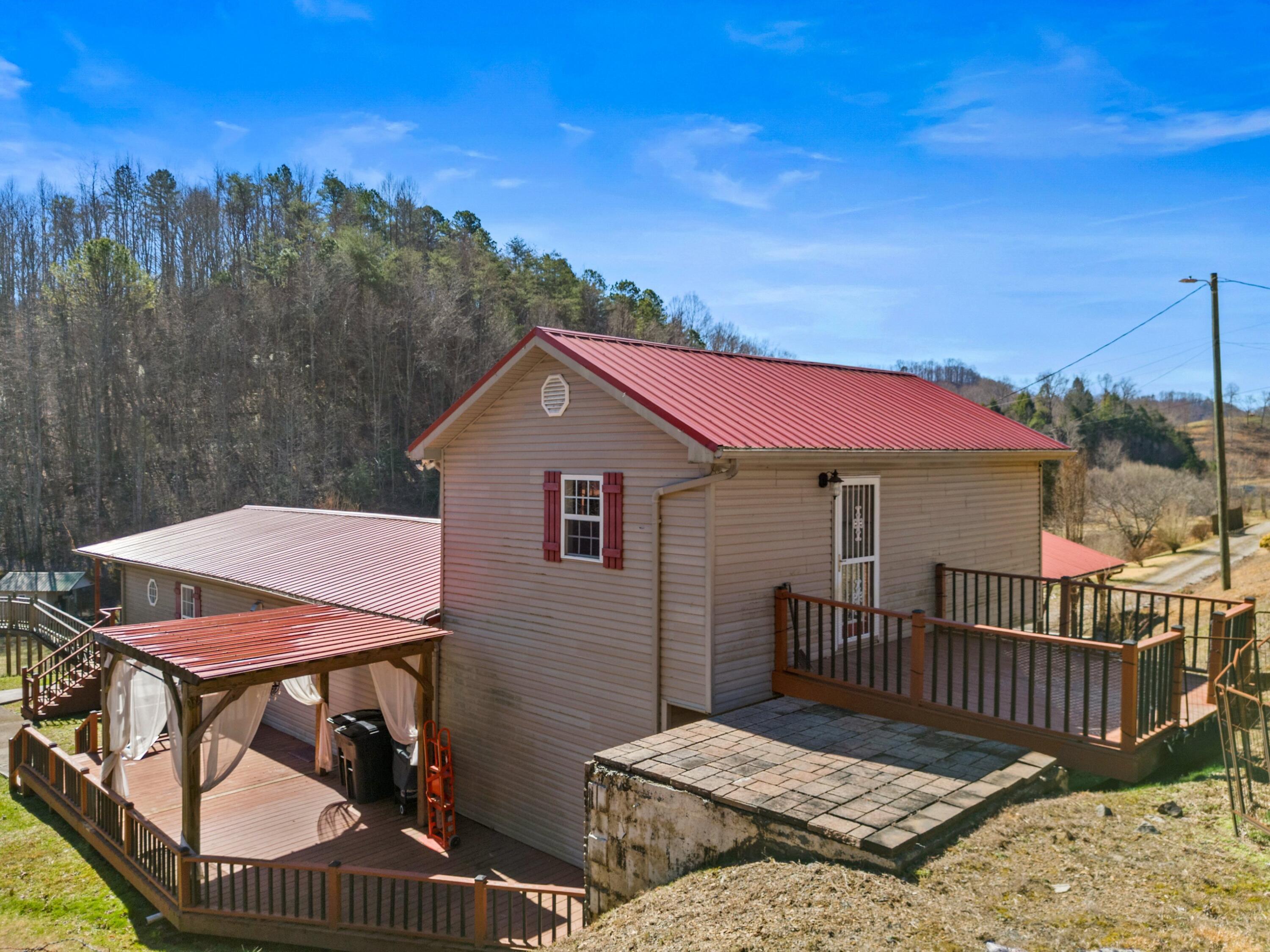 15379 Highway 190 Property Photo 42