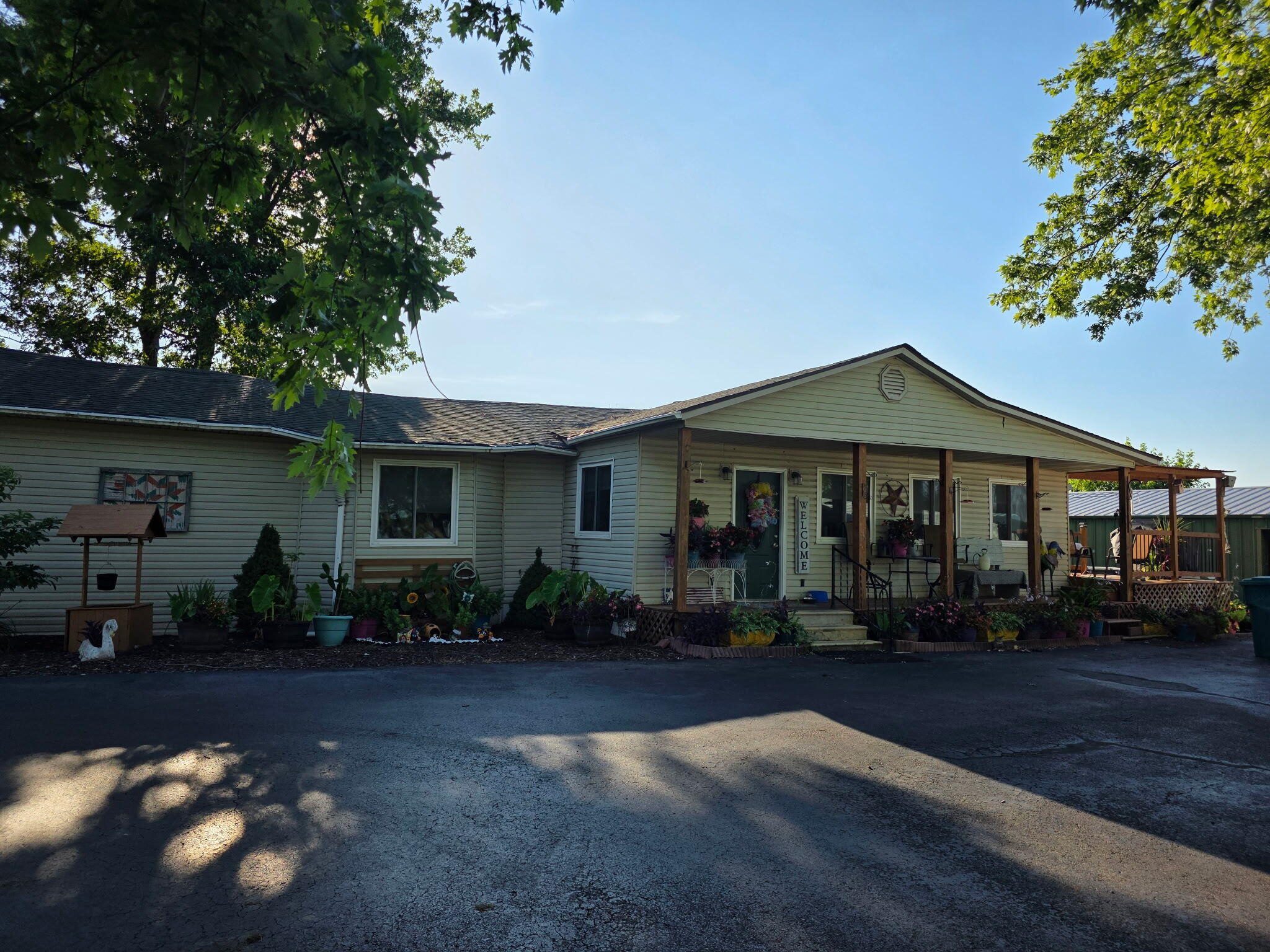 1332 Batts Road Property Photo 2