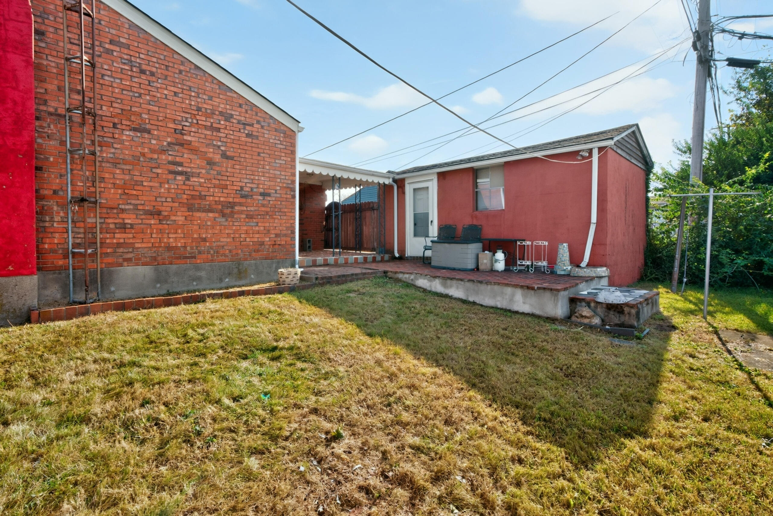 957 Waverly Drive Property Photo 24