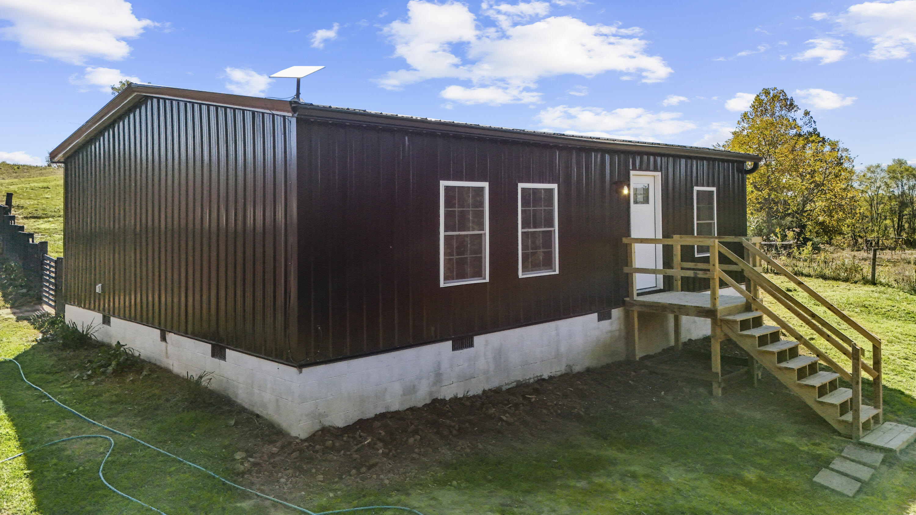 2276 Upper Lick Road Property Photo 2